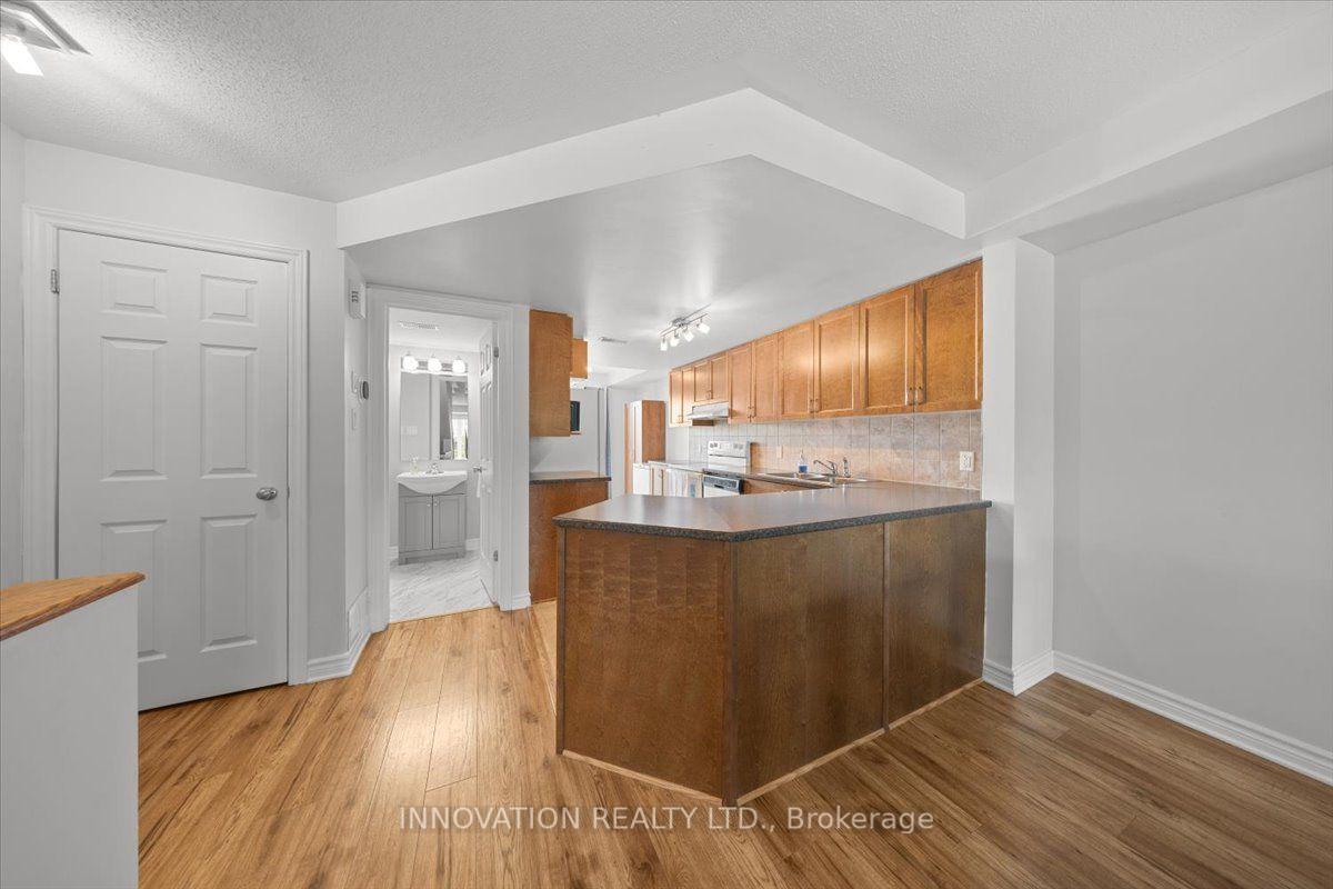 Photo 3 of 742B Chapman Mills Drive, Ottawa, Barrhaven - Strandherd — HOMEH