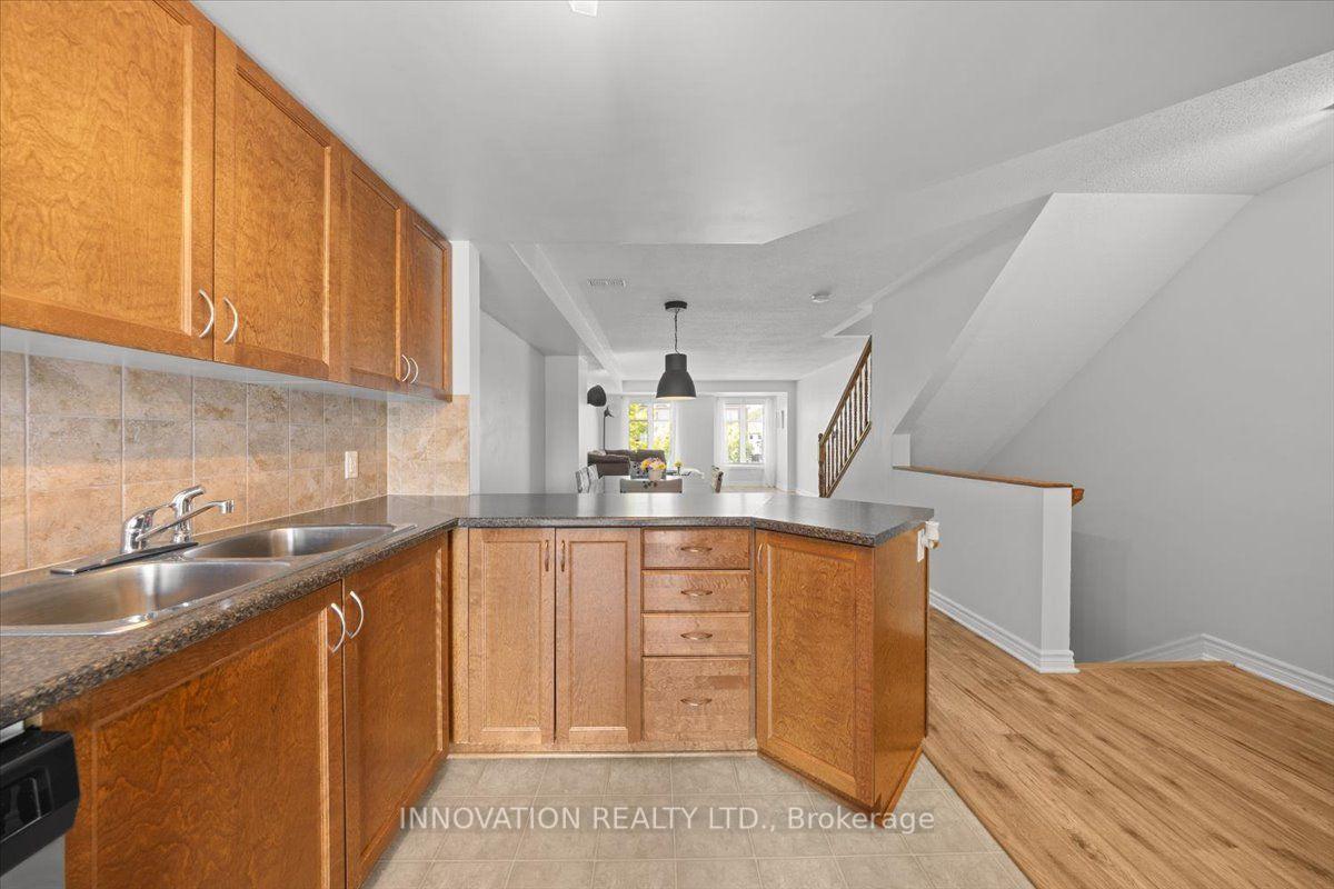 Photo 7 of 742B Chapman Mills Drive, Ottawa, Barrhaven - Strandherd — HOMEH