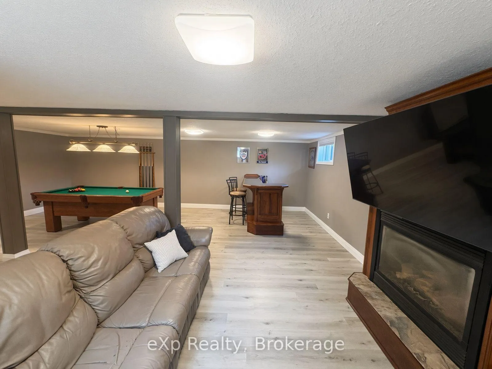 Photo 17 of 23 Valleyside Drive, Brockton — HOMEH