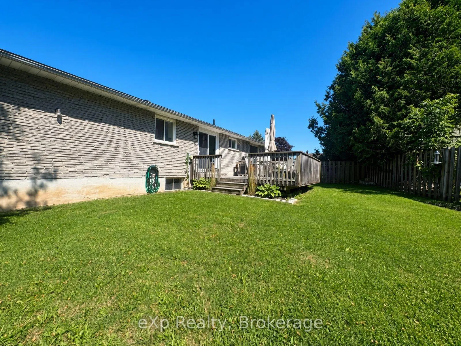 Photo 26 of 23 Valleyside Drive, Brockton — HOMEH