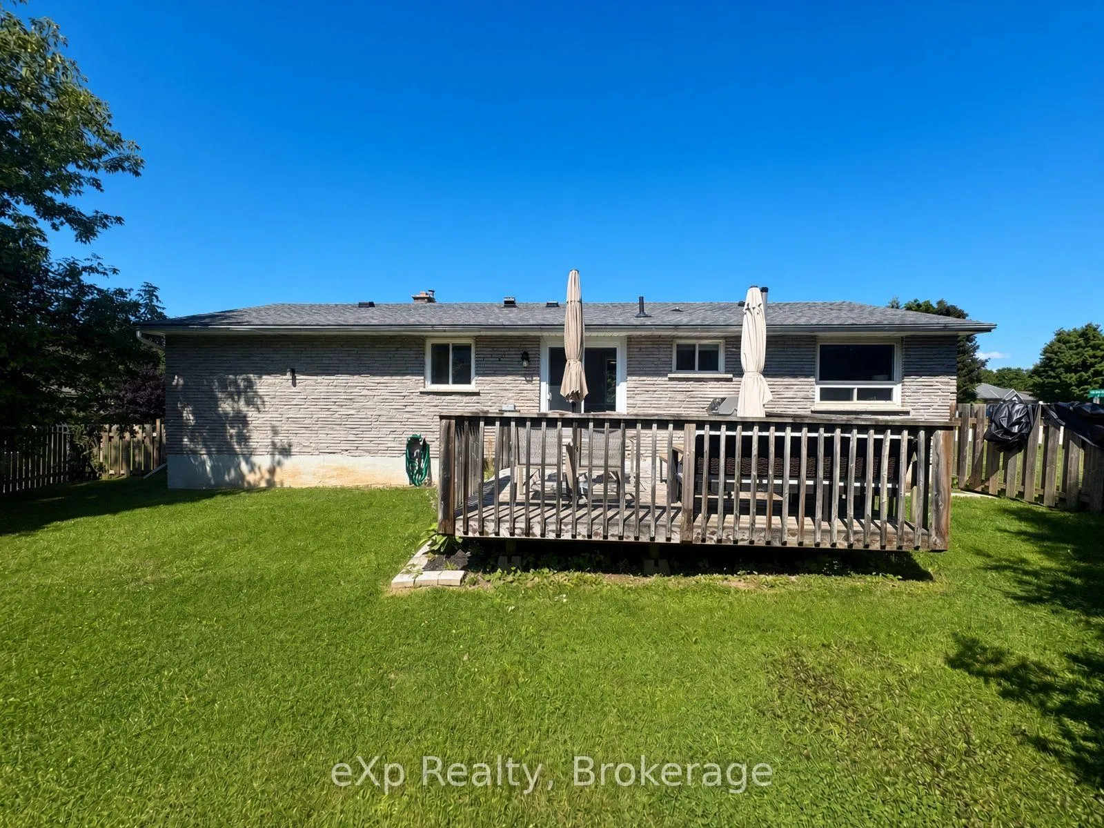 Photo 27 of 23 Valleyside Drive, Brockton — HOMEH