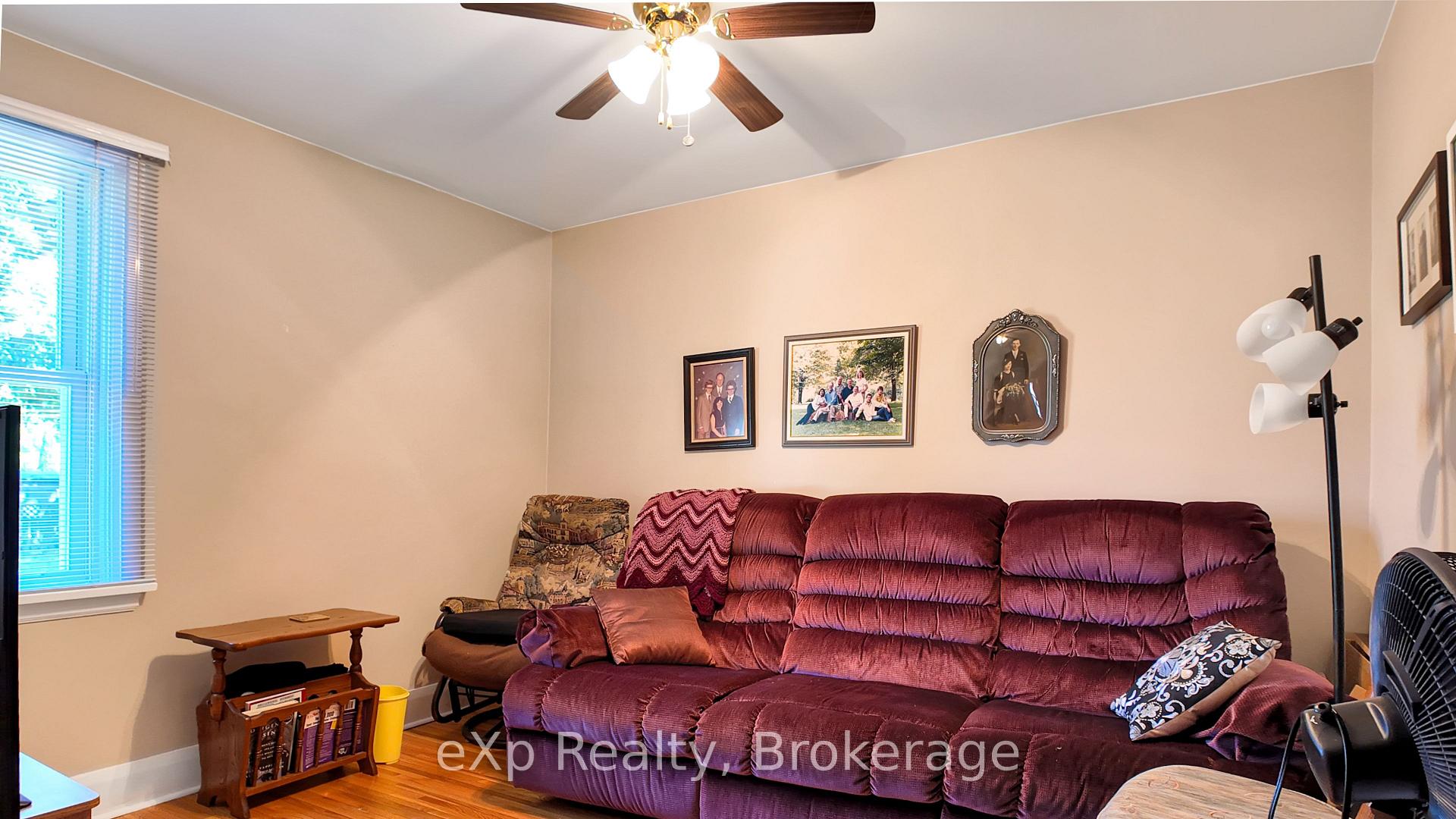 Photo 13 of 6 Johnstone Boulevard, Brockton — HOMEH