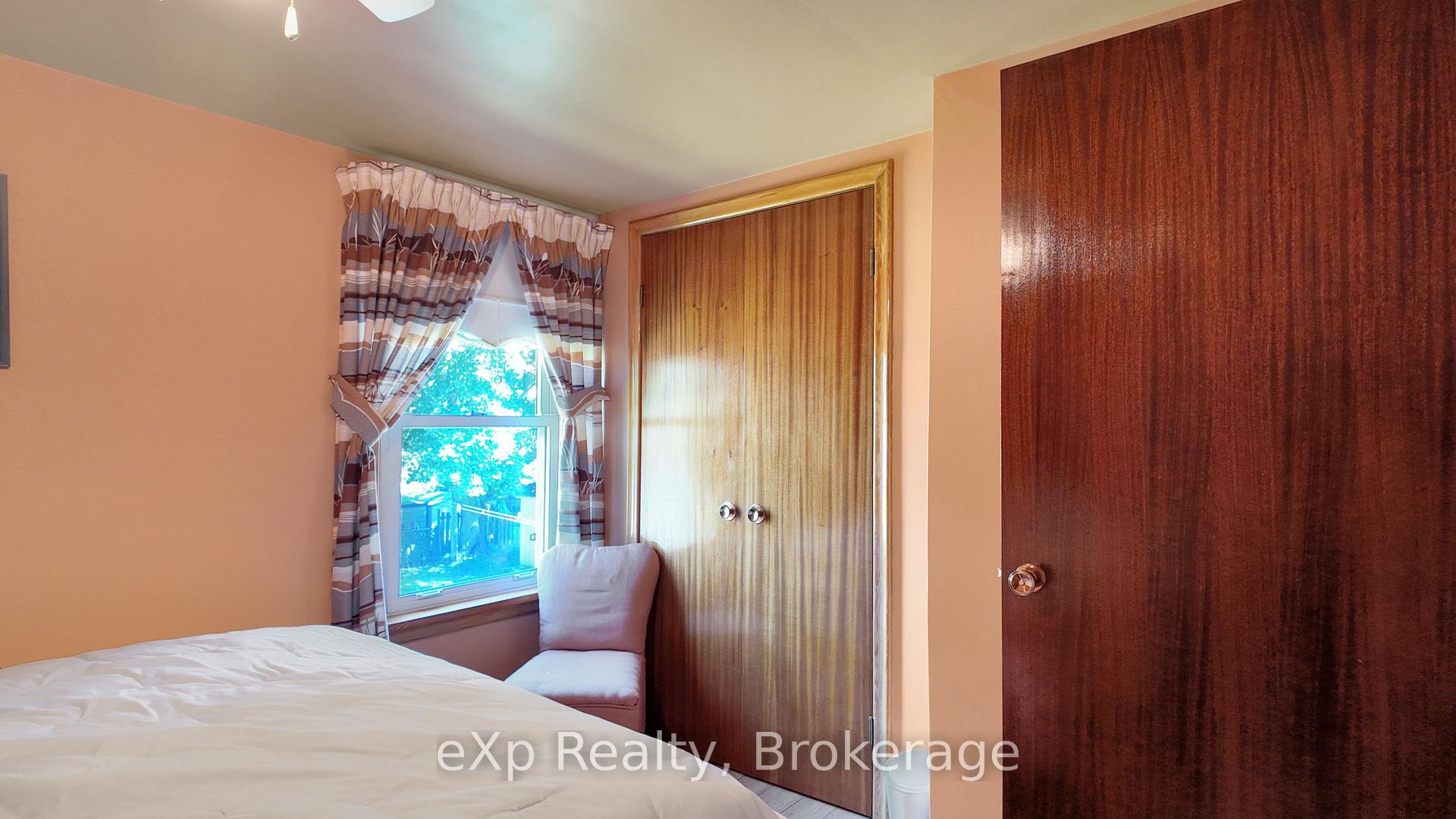Photo 21 of 6 Johnstone Boulevard, Brockton — HOMEH