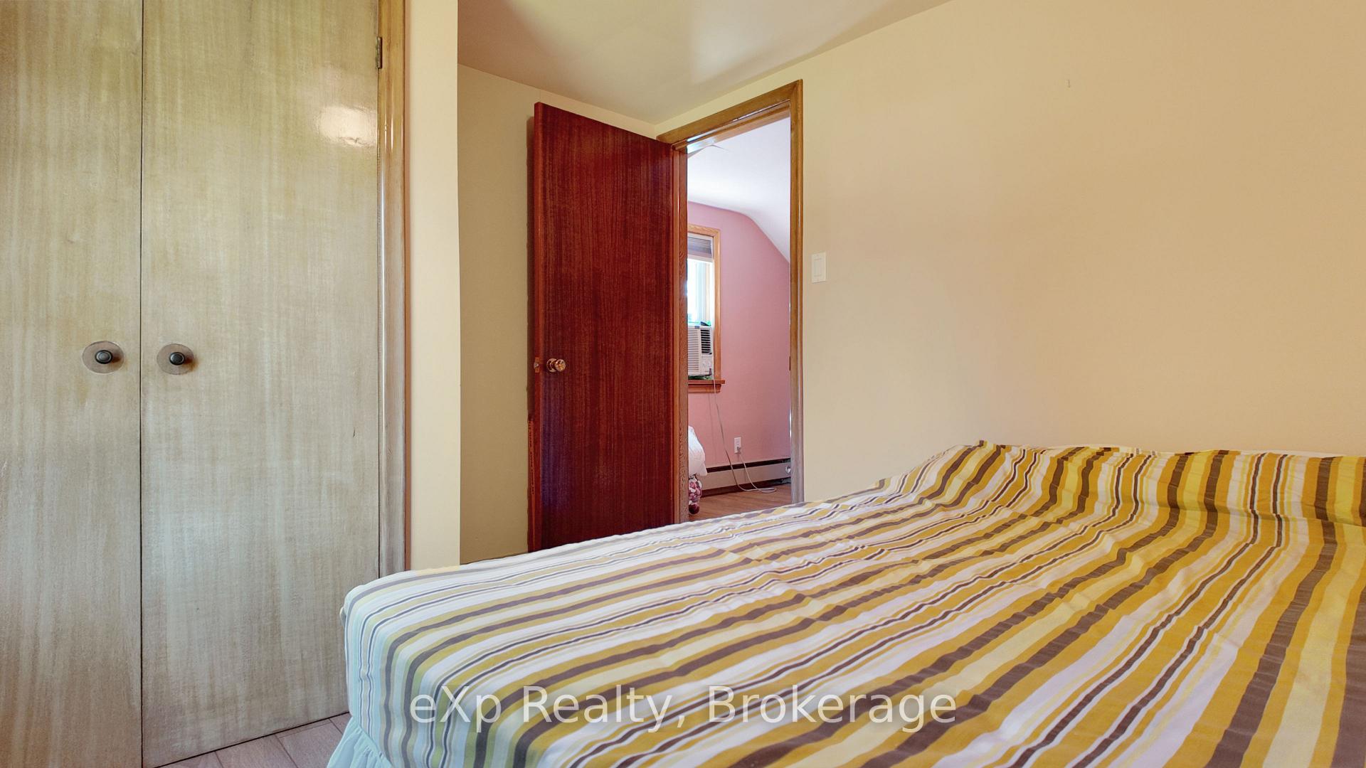 Photo 25 of 6 Johnstone Boulevard, Brockton — HOMEH