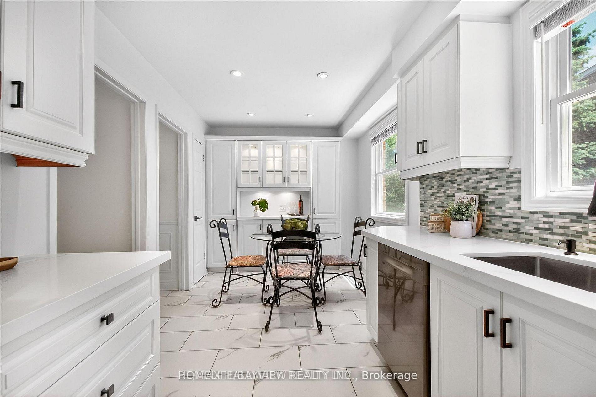 Photo 16 of Unit 13, 27 Hyde Park Court, Markham, German Mills — HOMEH
