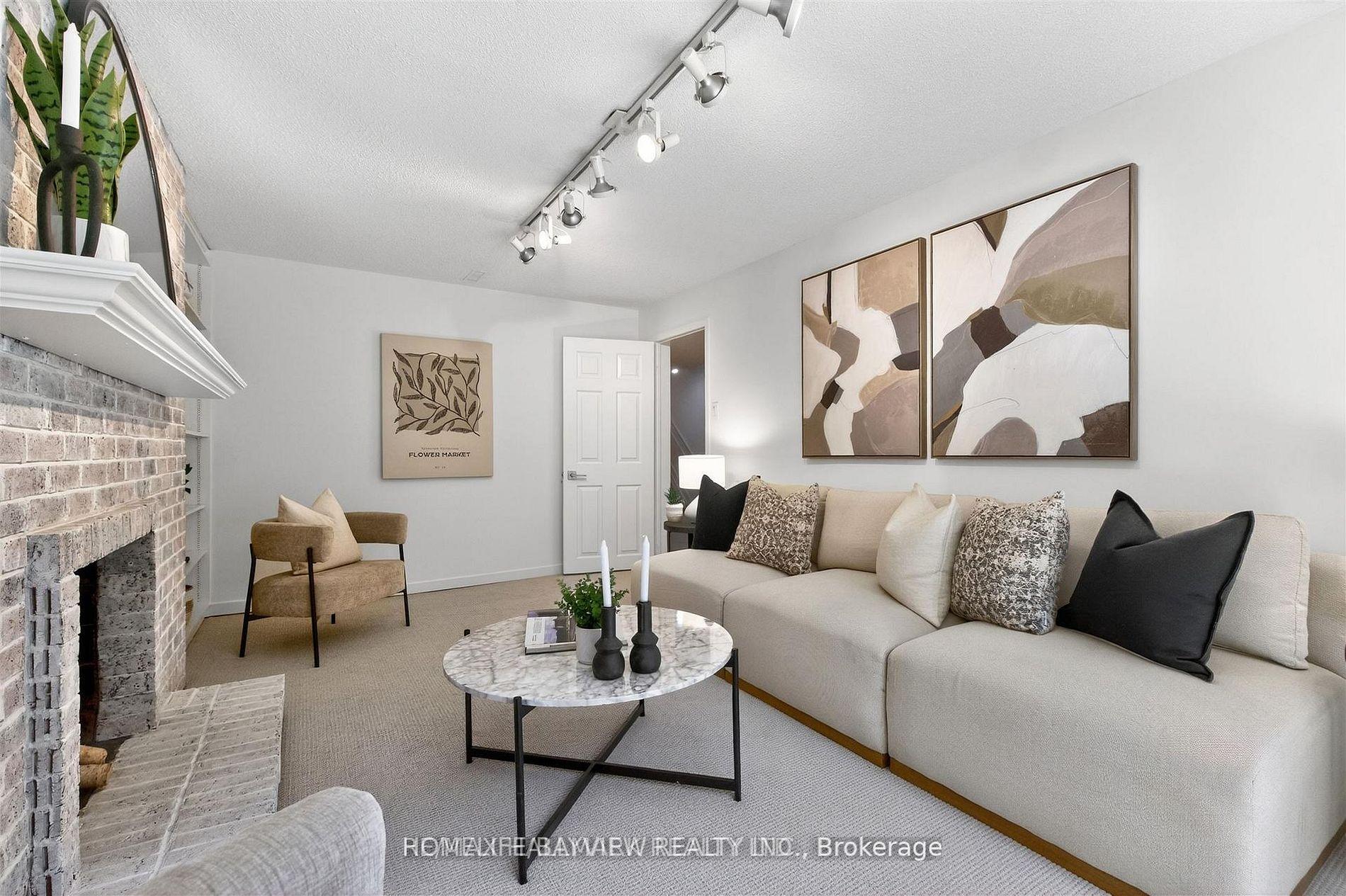 Photo 31 of Unit 13, 27 Hyde Park Court, Markham, German Mills — HOMEH