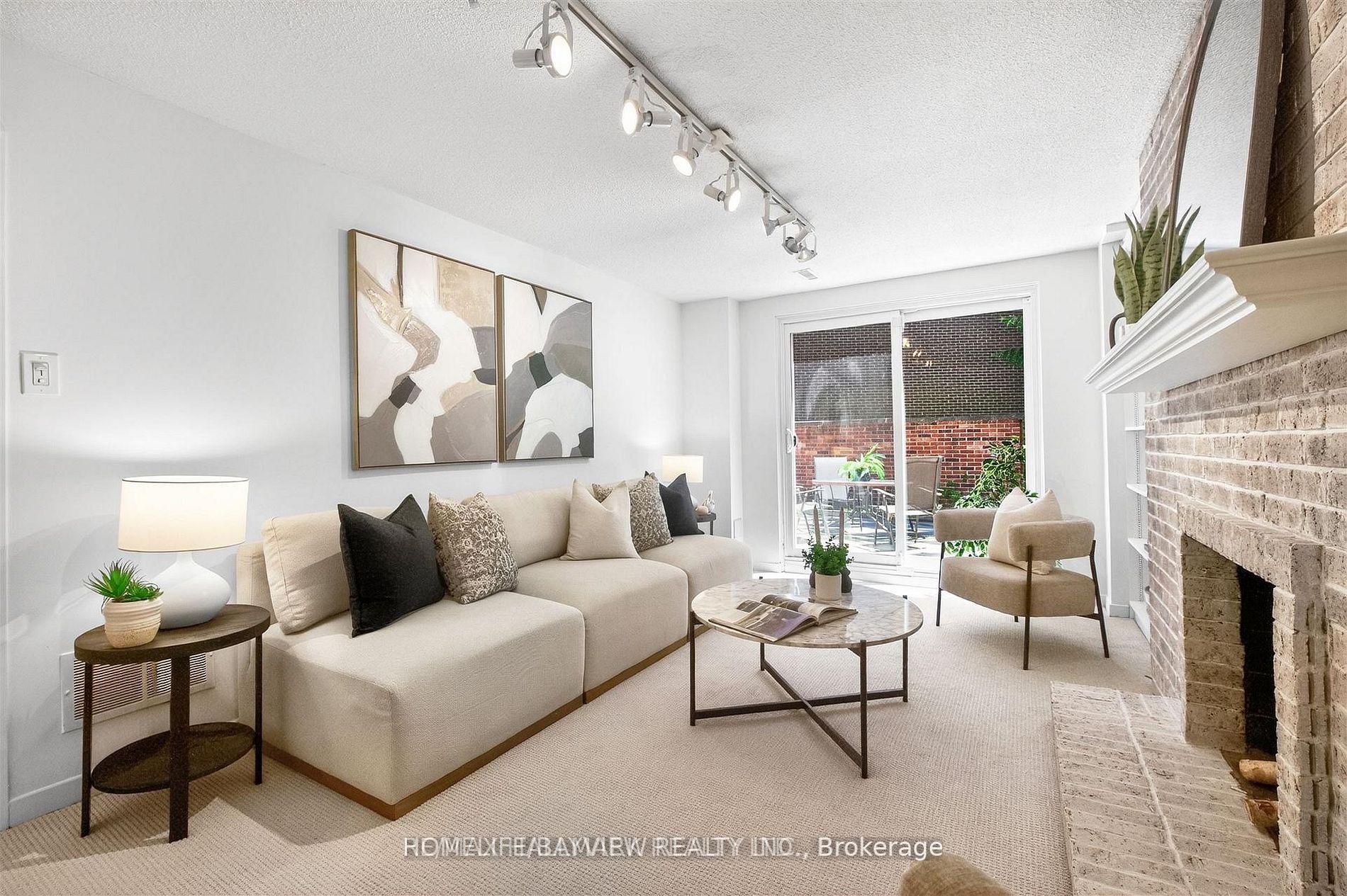 Photo 32 of Unit 13, 27 Hyde Park Court, Markham, German Mills — HOMEH