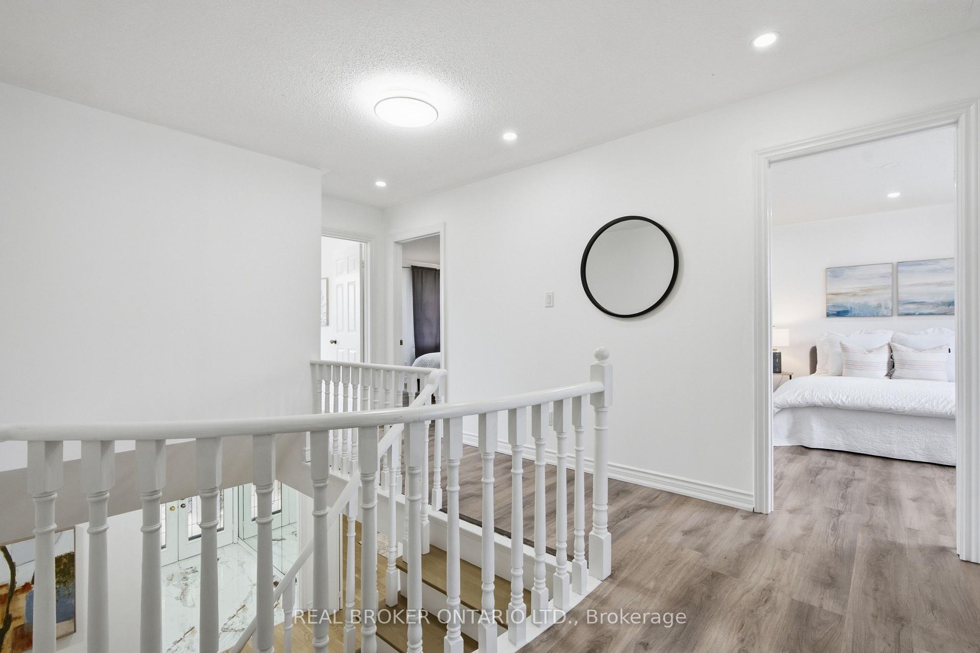 Photo 19 of 94 Roxana Avenue, Vaughan, West Woodbridge — HOMEH