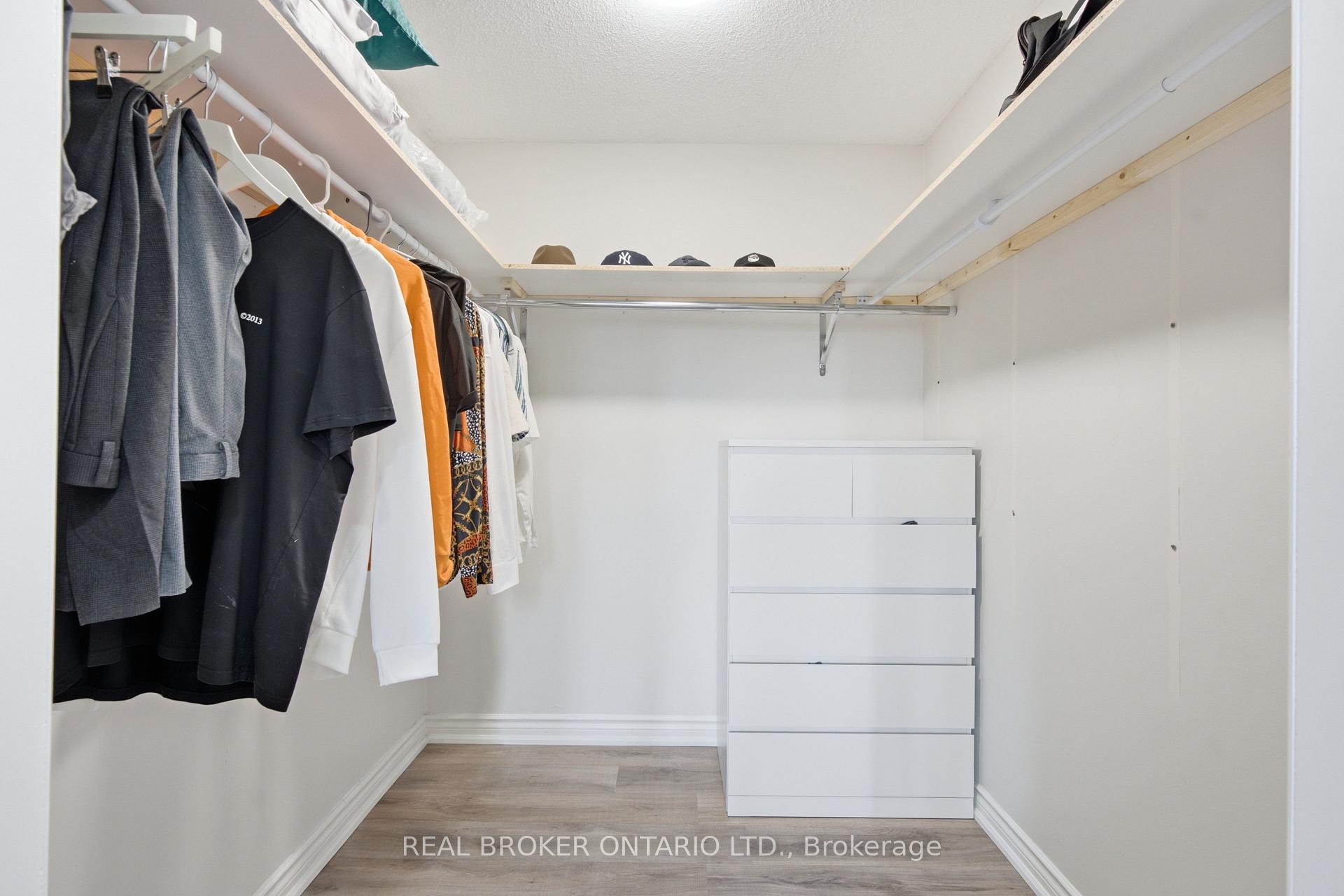 Photo 22 of 94 Roxana Avenue, Vaughan, West Woodbridge — HOMEH