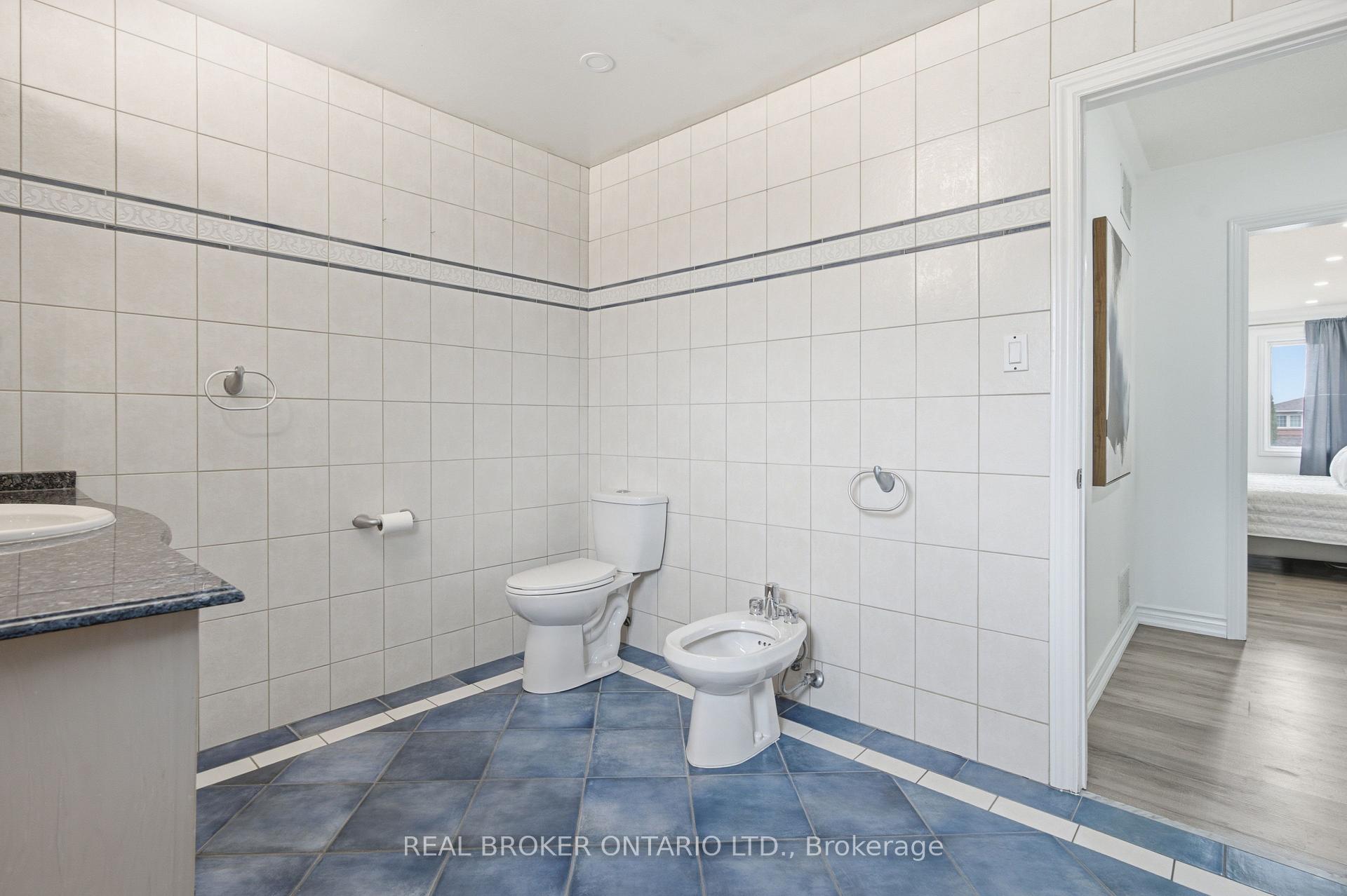 Photo 25 of 94 Roxana Avenue, Vaughan, West Woodbridge — HOMEH