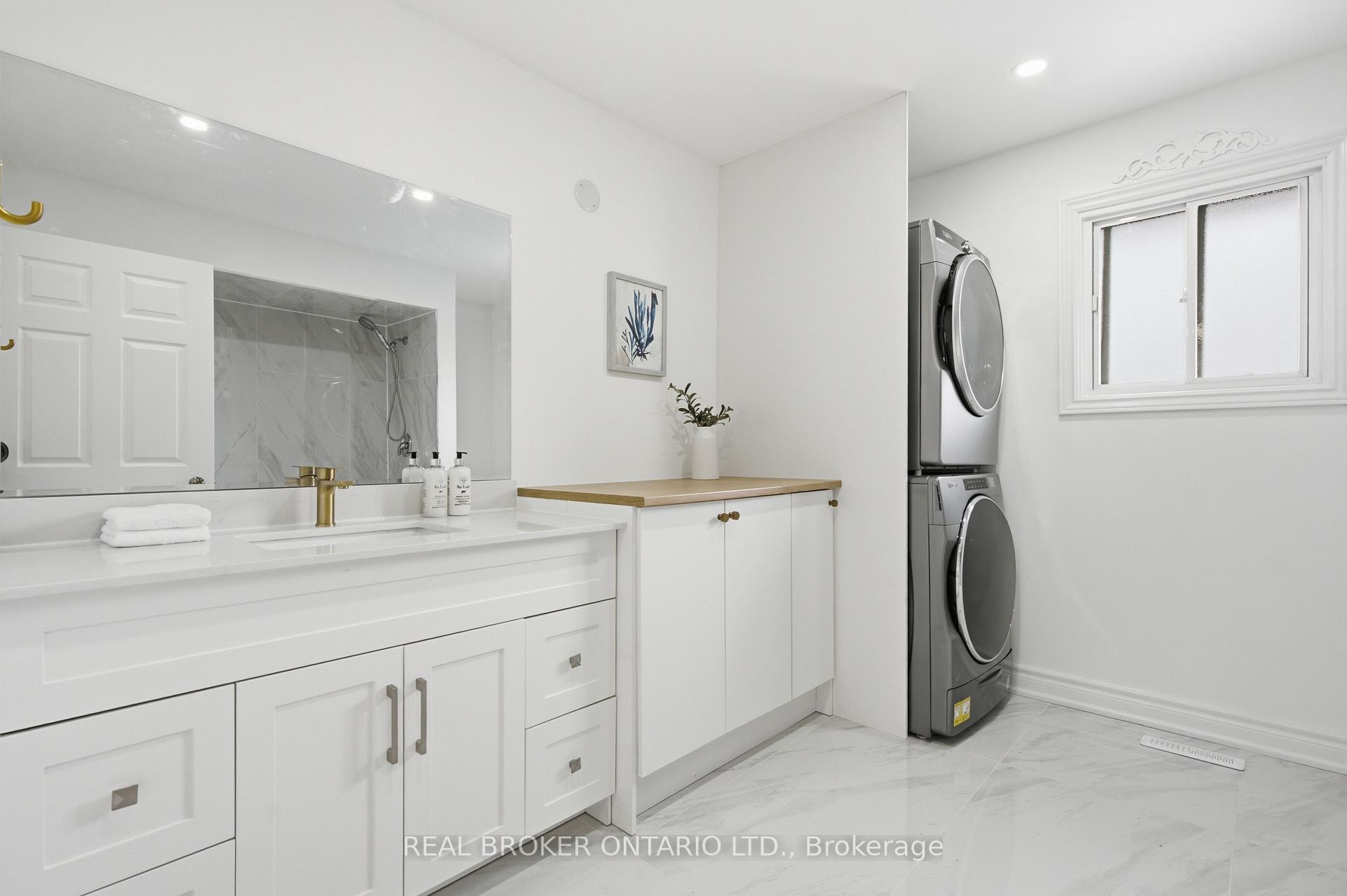 Photo 26 of 94 Roxana Avenue, Vaughan, West Woodbridge — HOMEH