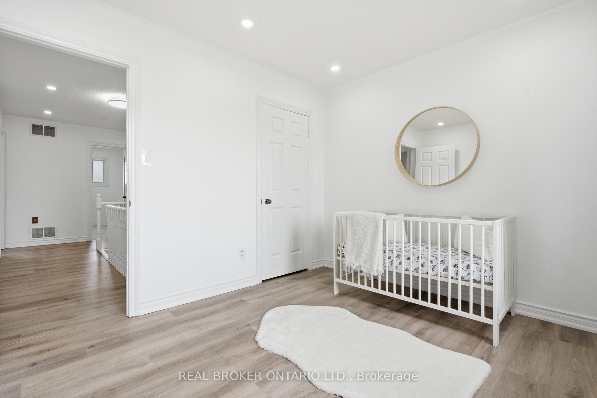 Photo 31 of 94 Roxana Avenue, Vaughan, West Woodbridge — HOMEH