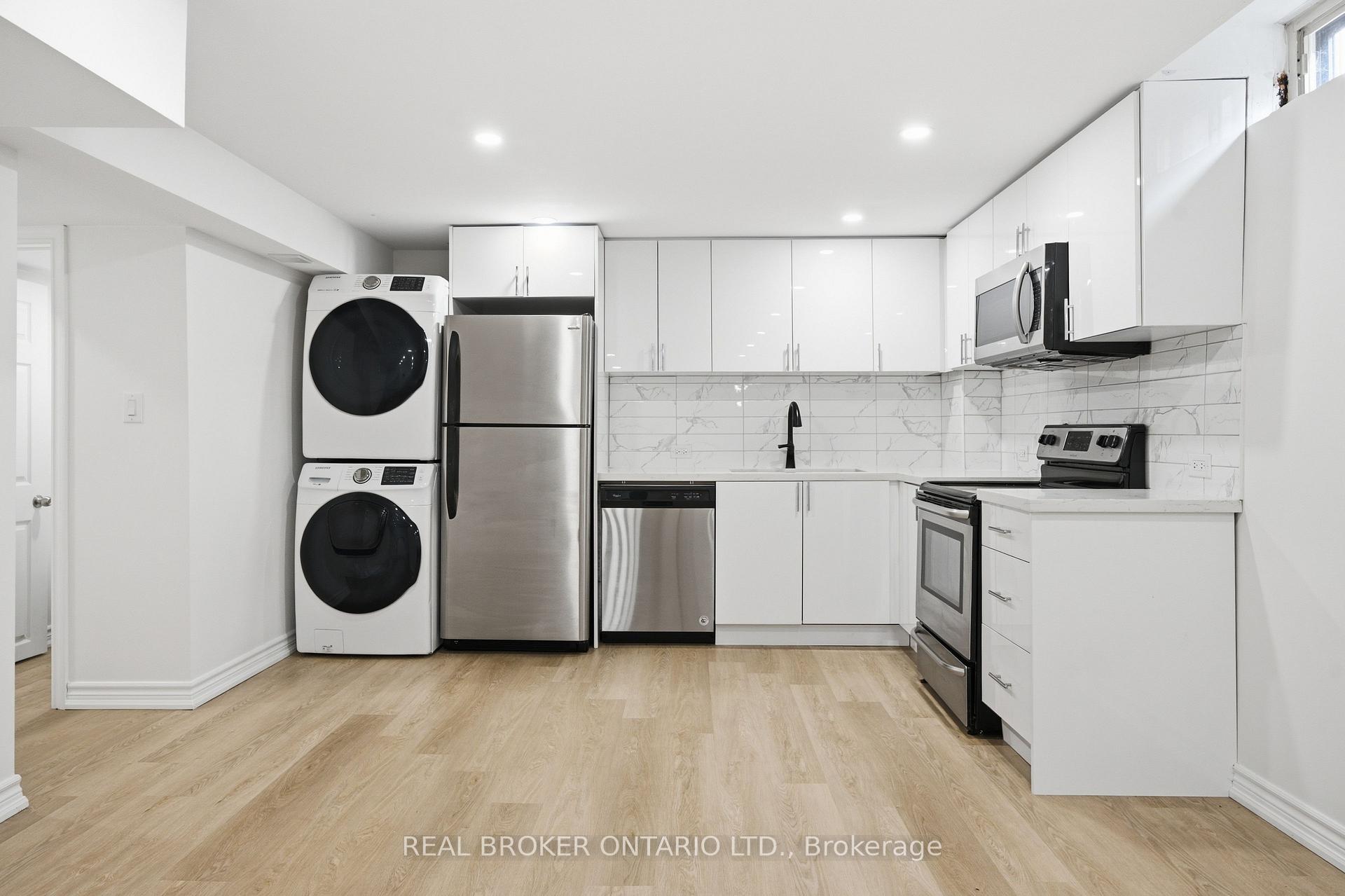 Photo 36 of 94 Roxana Avenue, Vaughan, West Woodbridge — HOMEH