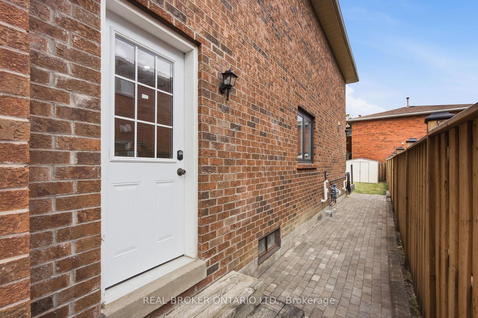 Photo 43 of 94 Roxana Avenue, Vaughan, West Woodbridge — HOMEH