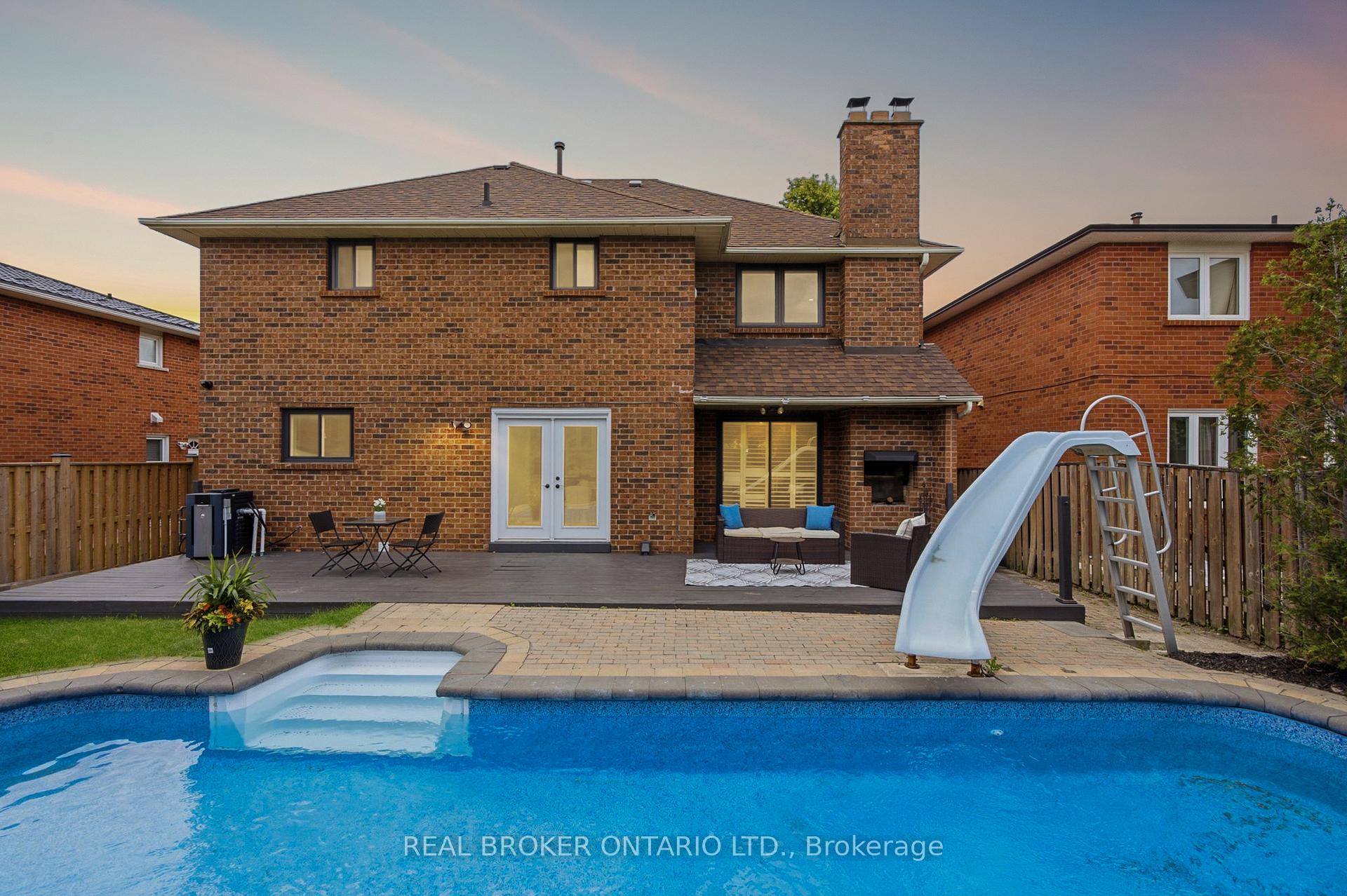 Photo 48 of 94 Roxana Avenue, Vaughan, West Woodbridge — HOMEH