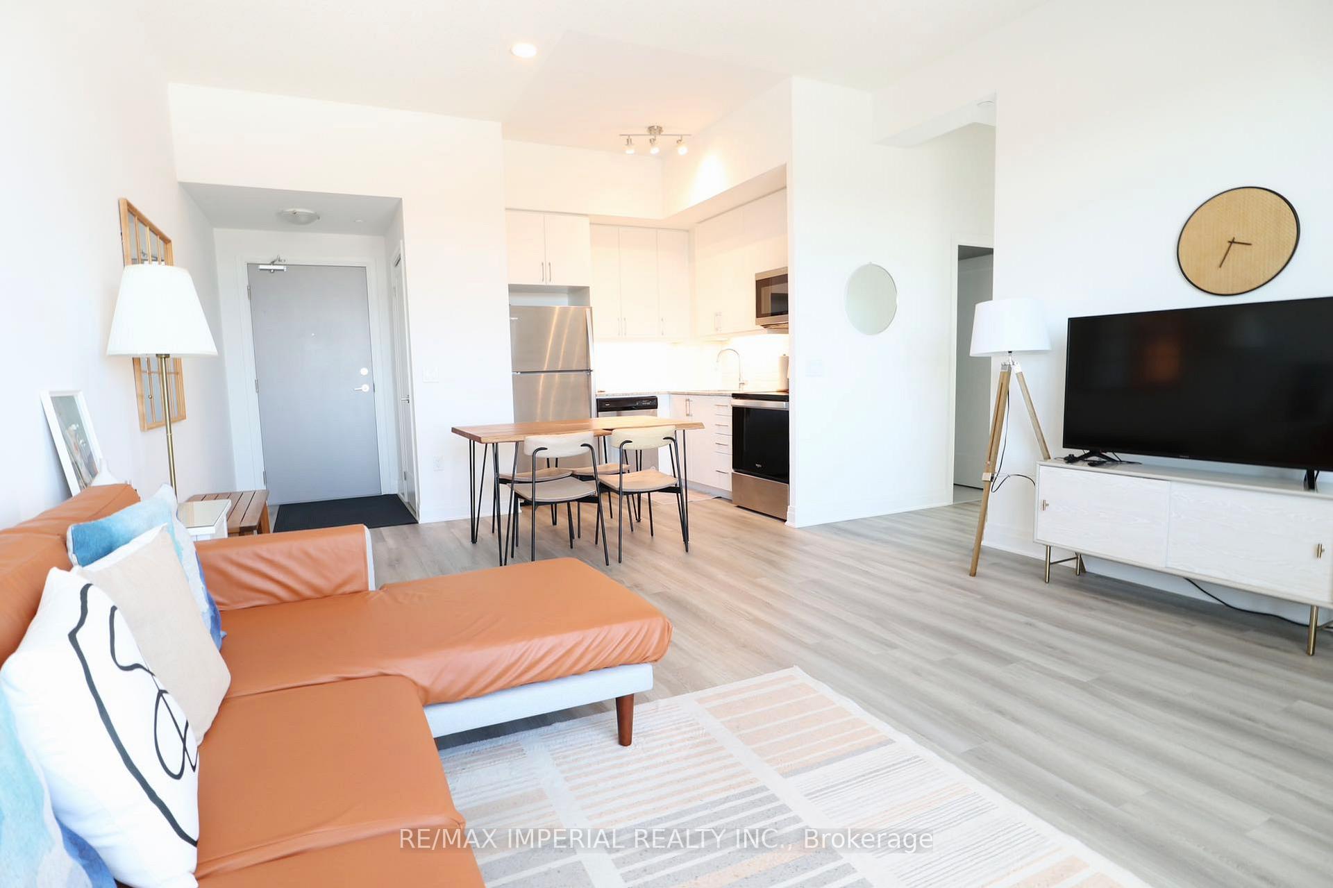Photo 5 of Unit 402, 3220 Sheppard Avenue E, Scarborough, Tam O'Shanter-Sullivan — HOMEH