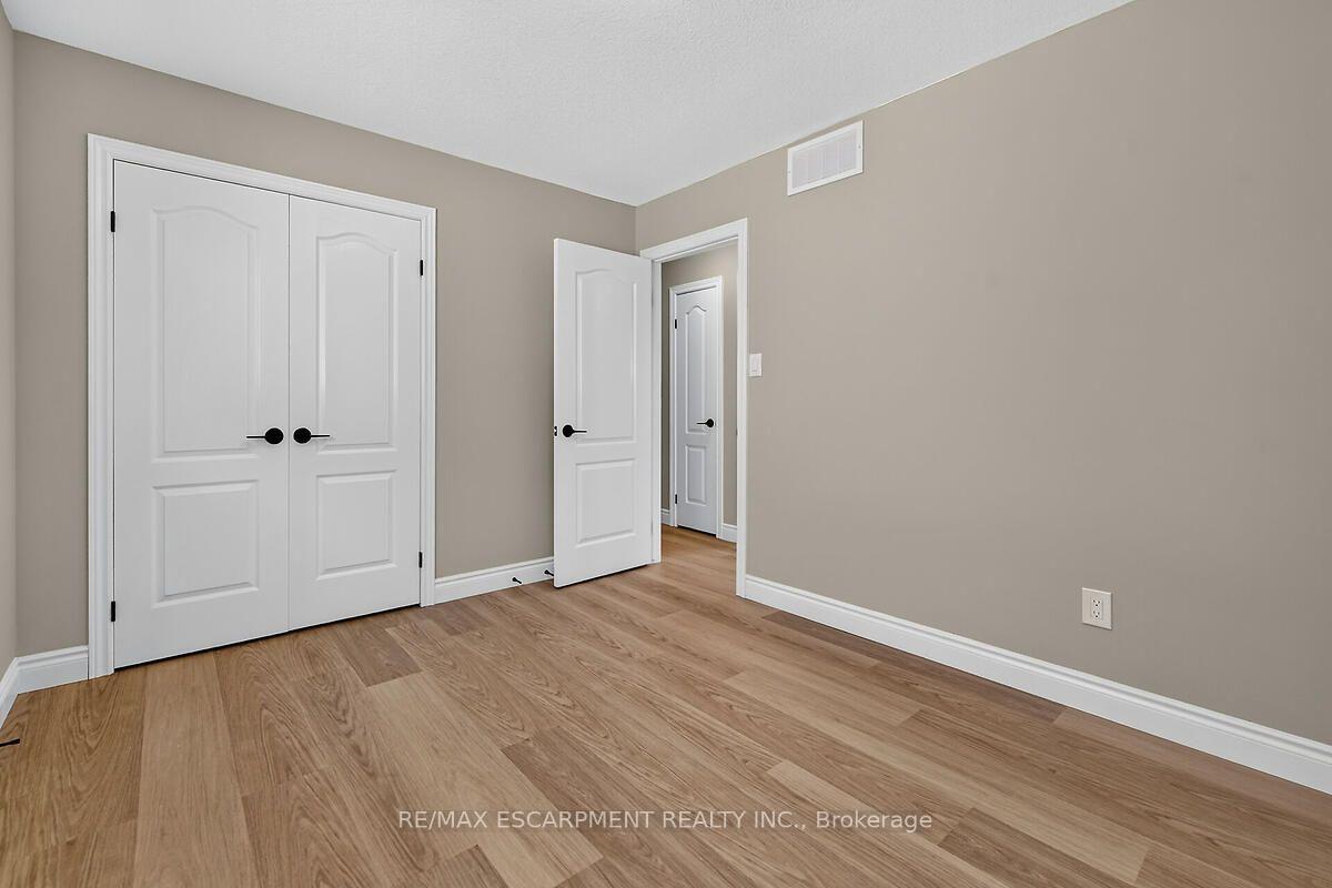 Photo 28 of 83 Marion Street, Hamilton, Mount Hope — HOMEH