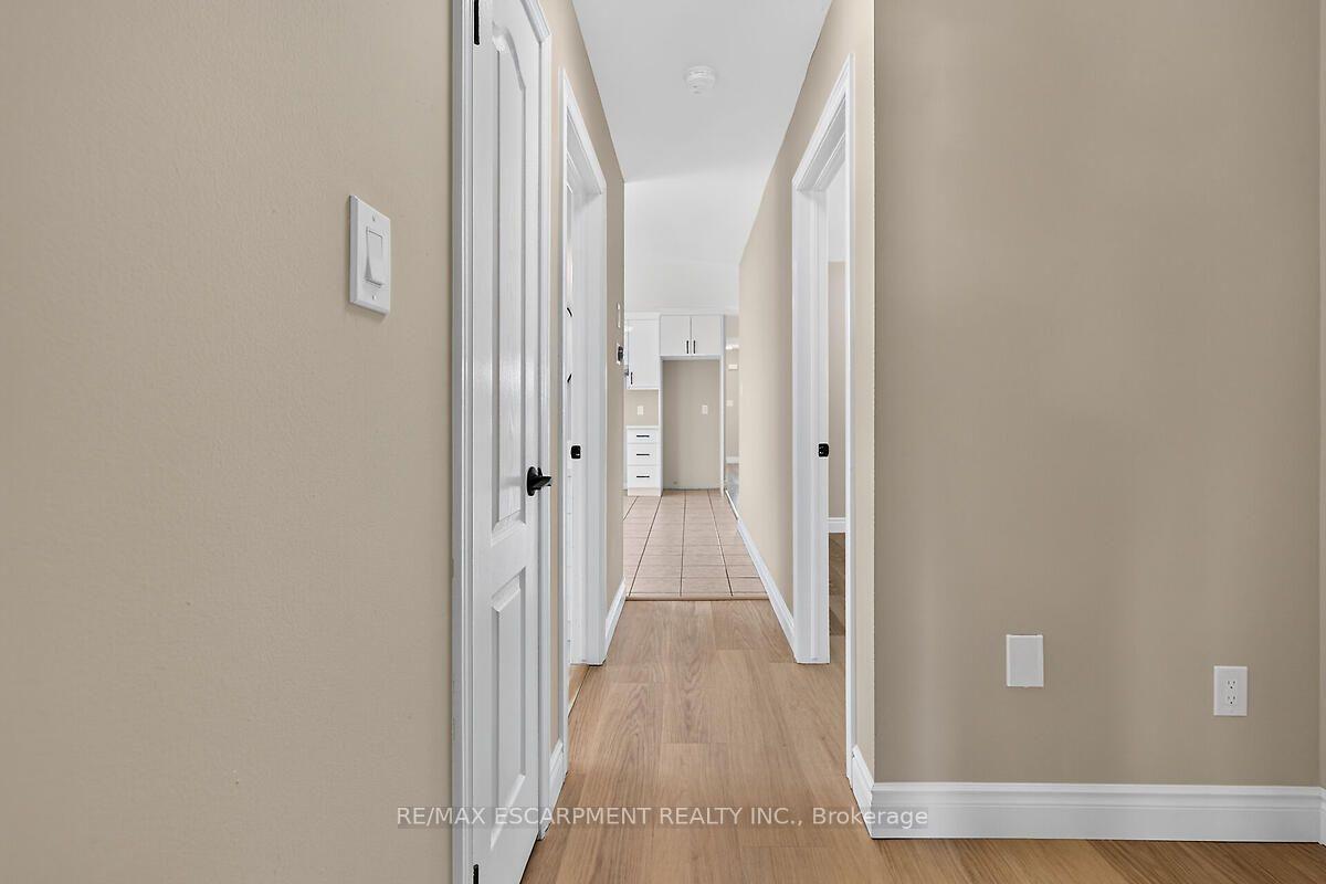 Photo 25 of 83 Marion Street, Hamilton, Mount Hope — HOMEH