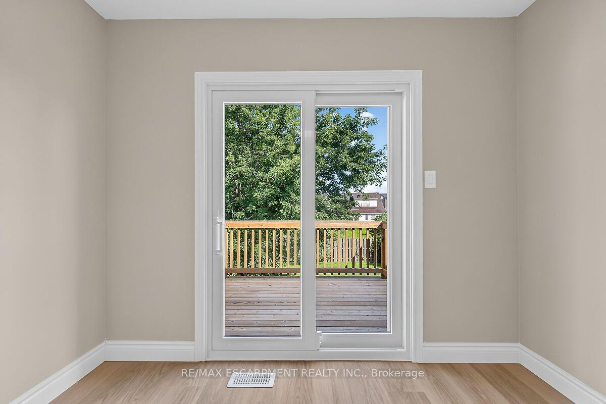 Photo 20 of 83 Marion Street, Hamilton, Mount Hope — HOMEH