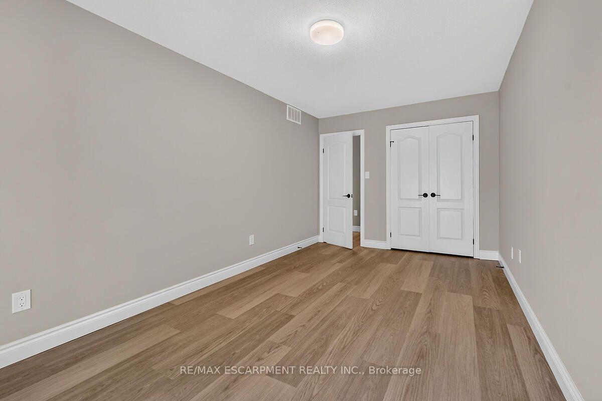 Photo 21 of 83 Marion Street, Hamilton, Mount Hope — HOMEH