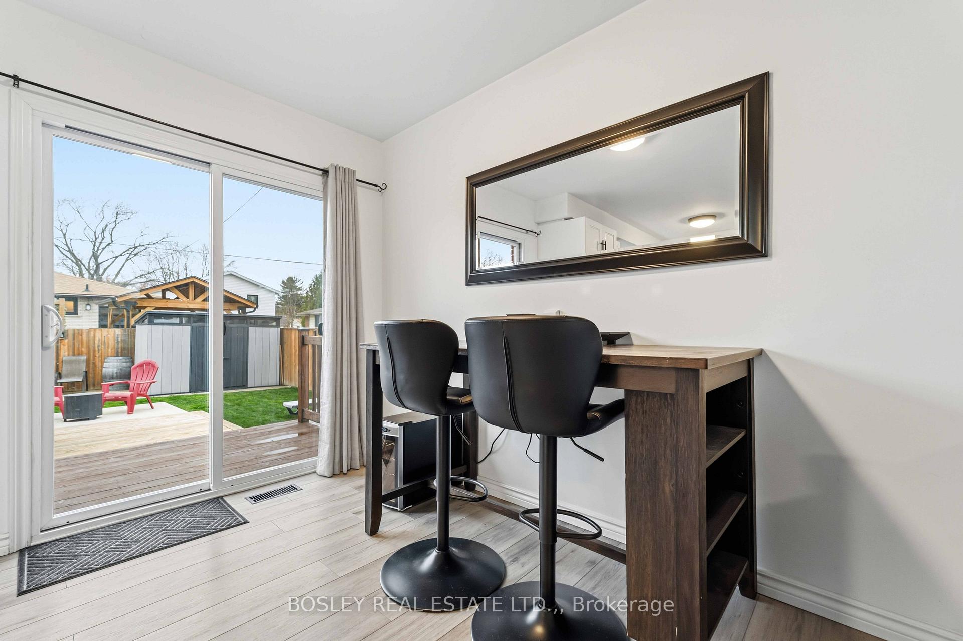 Photo 10 of 75 Wildwood Road, St. Catharines, Port Weller — HOMEH