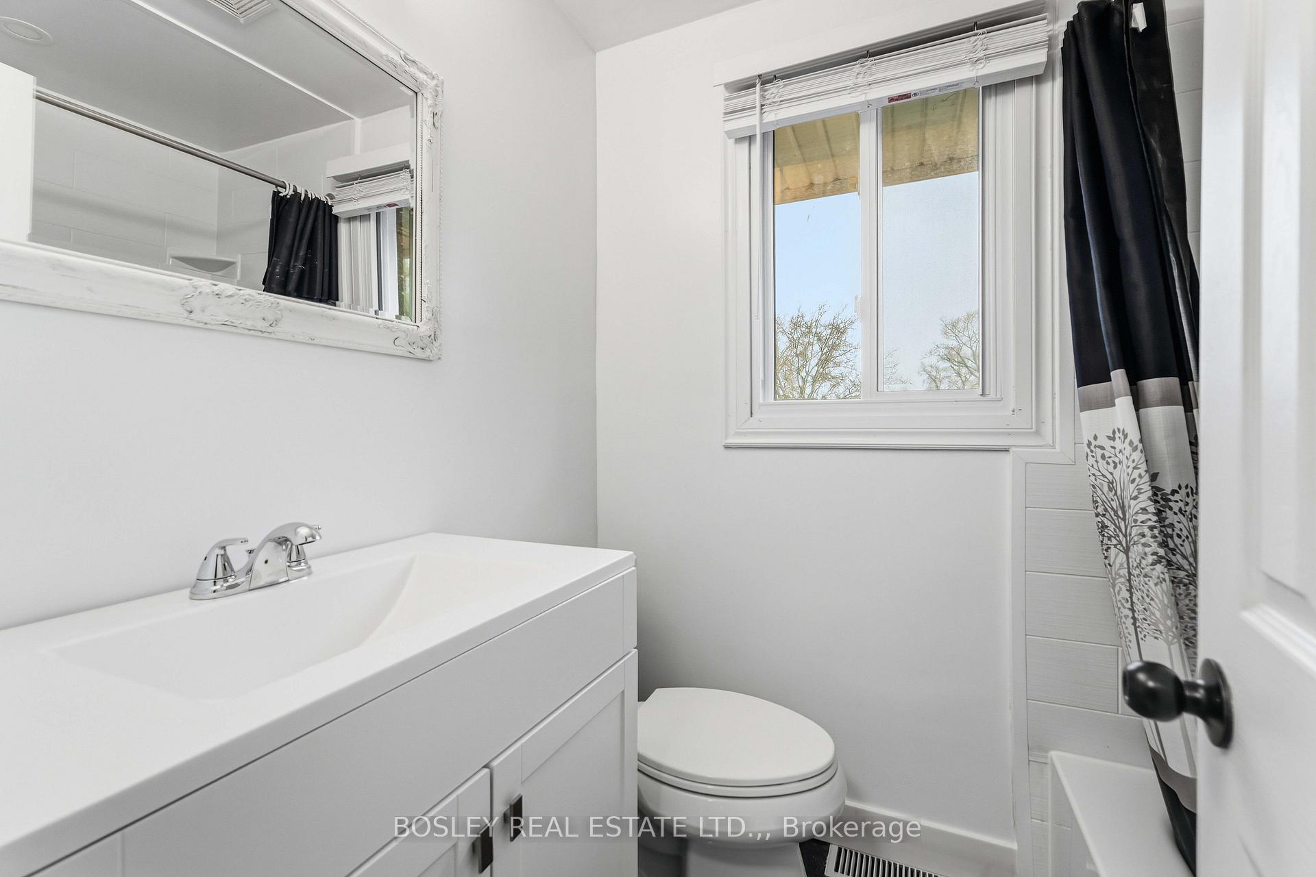 Photo 18 of 75 Wildwood Road, St. Catharines, Port Weller — HOMEH