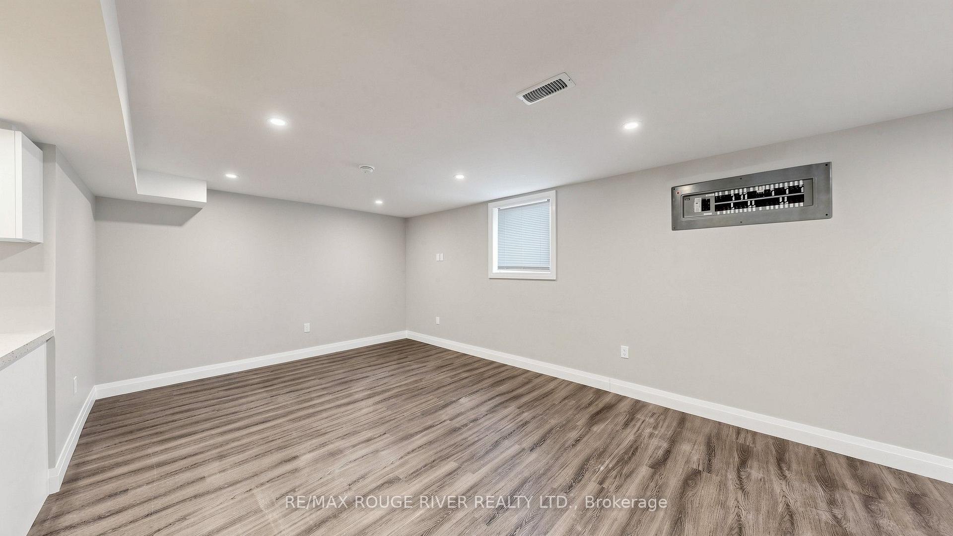 Photo 5 of Unit Lower, 46 Sunset Drive, Oshawa, Centennial — HOMEH