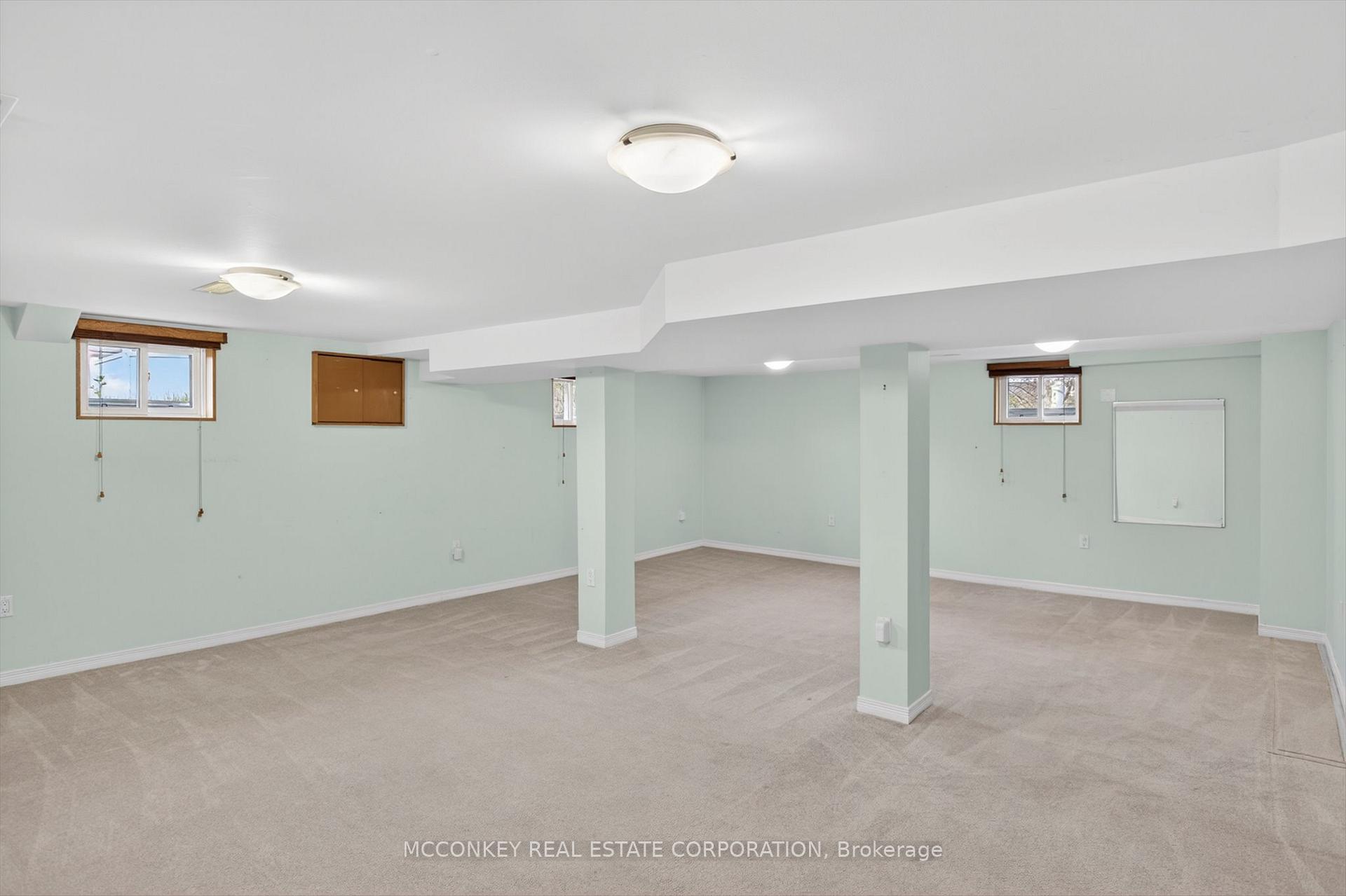 Photo 25 of 834 Crowley Crescent, Peterborough, Monaghan Ward 2 — HOMEH