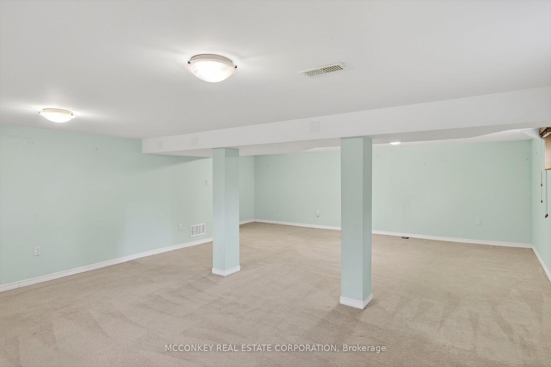 Photo 26 of 834 Crowley Crescent, Peterborough, Monaghan Ward 2 — HOMEH