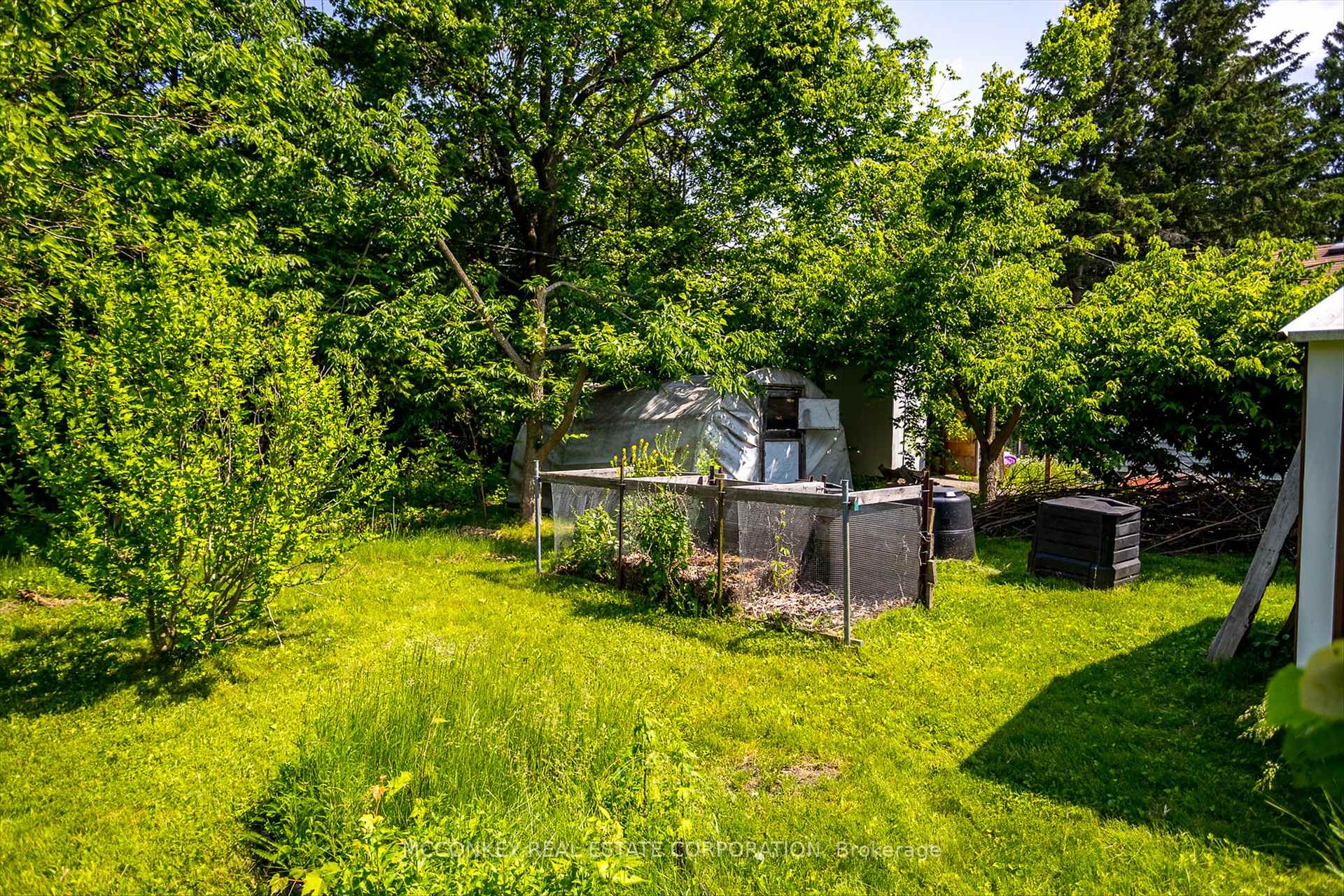 Photo 30 of 834 Crowley Crescent, Peterborough, Monaghan Ward 2 — HOMEH