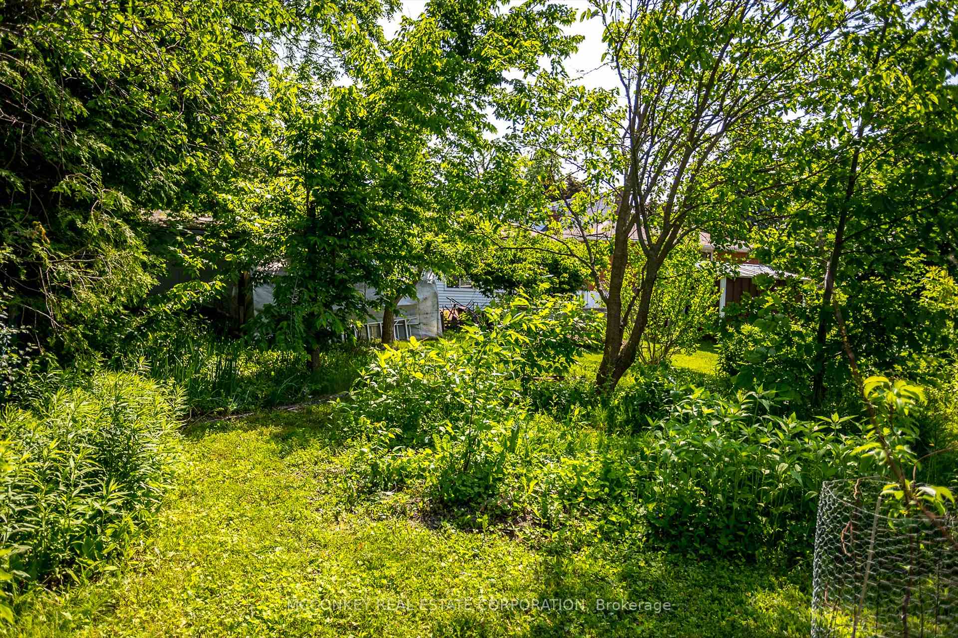 Photo 34 of 834 Crowley Crescent, Peterborough, Monaghan Ward 2 — HOMEH
