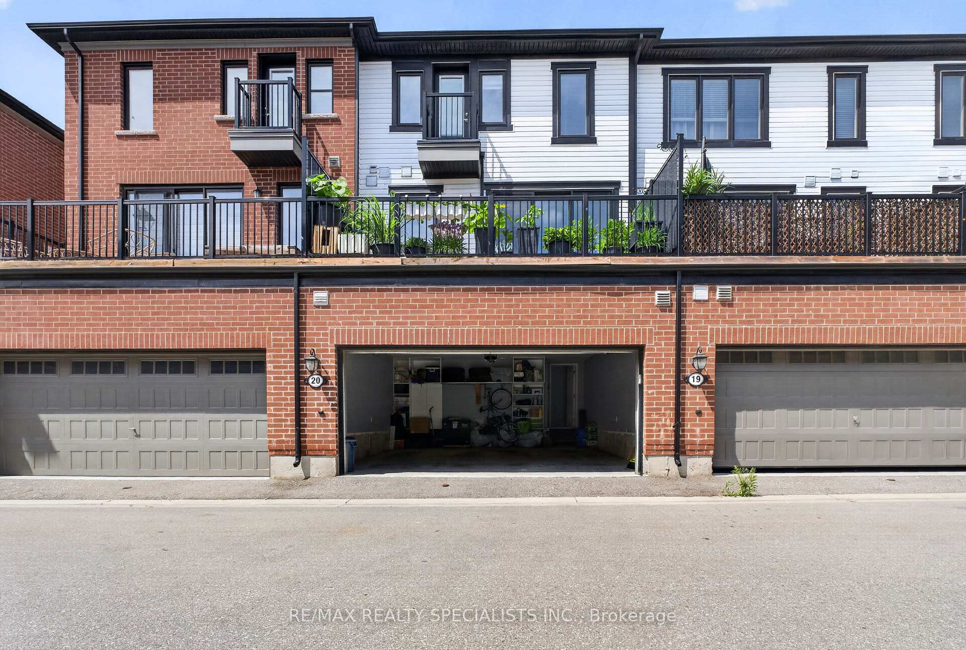 Photo 2 of Unit 20, 975 Whitlock Avenue, Milton, Cobban — HOMEH
