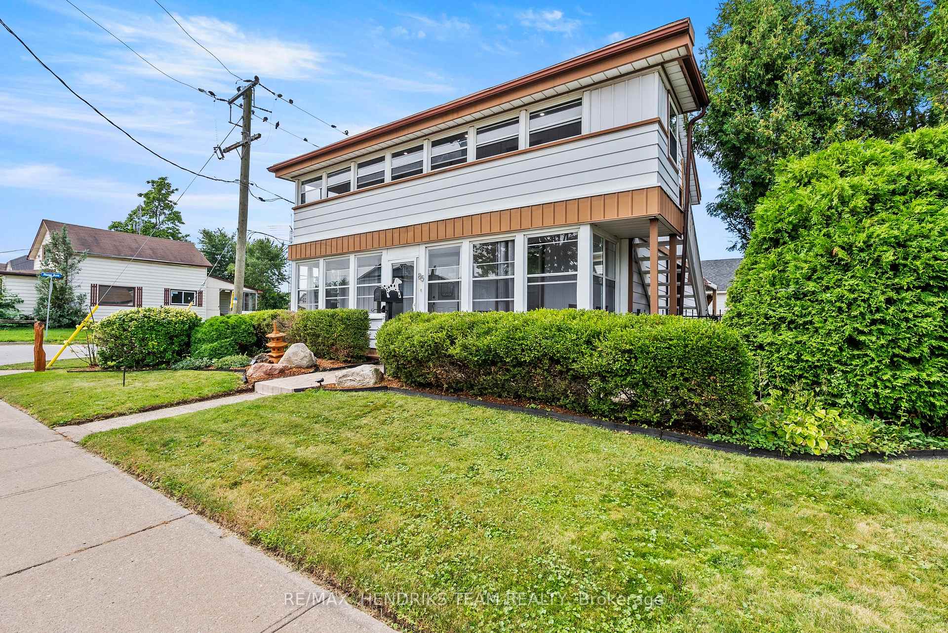 Photo 36 of 85 Pine Street S, Thorold, Thorold Downtown — HOMEH