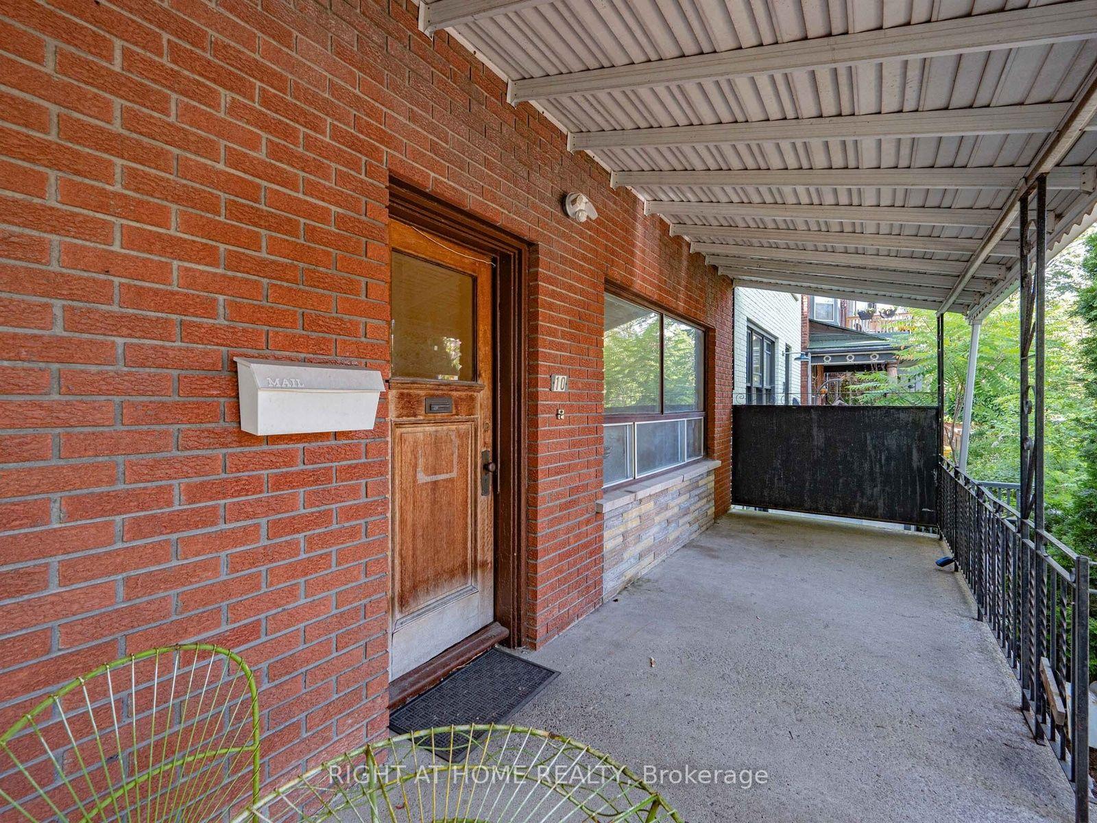 Photo 3 of 10 Havelock Street, Toronto, Dufferin Grove — HOMEH