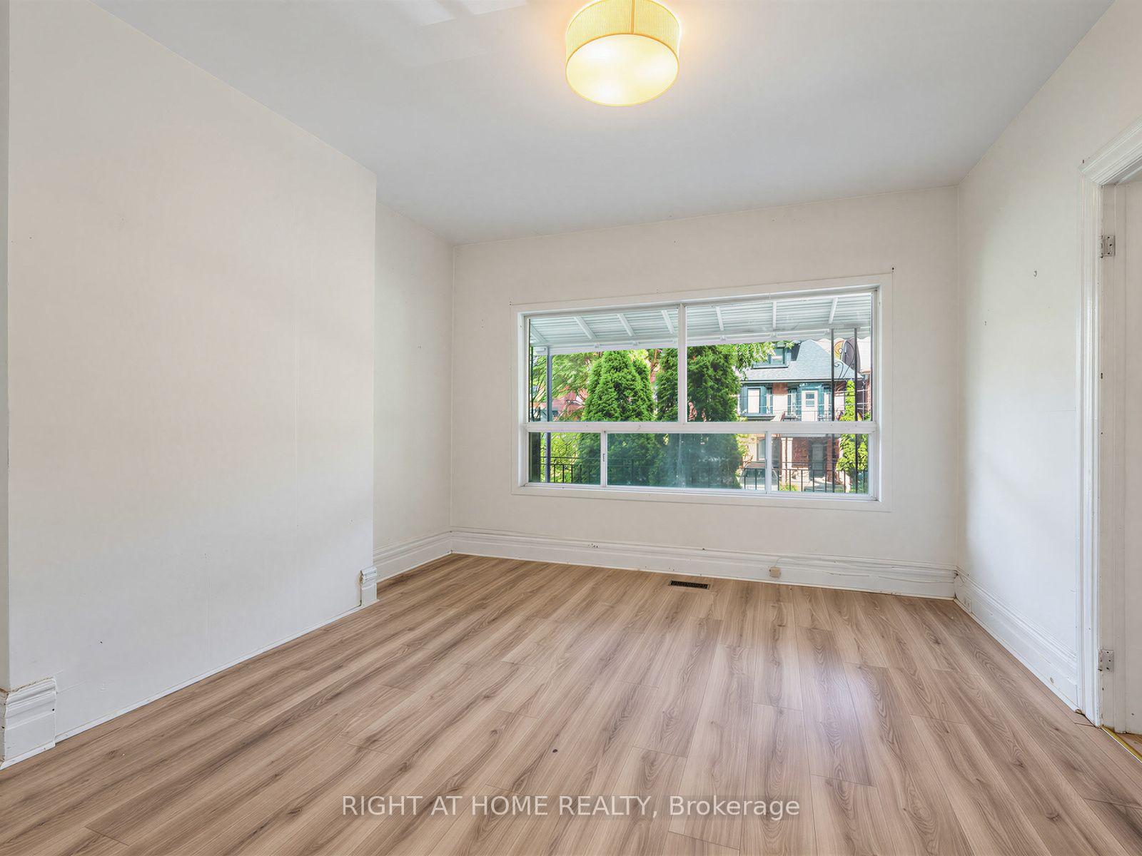 Photo 6 of 10 Havelock Street, Toronto, Dufferin Grove — HOMEH