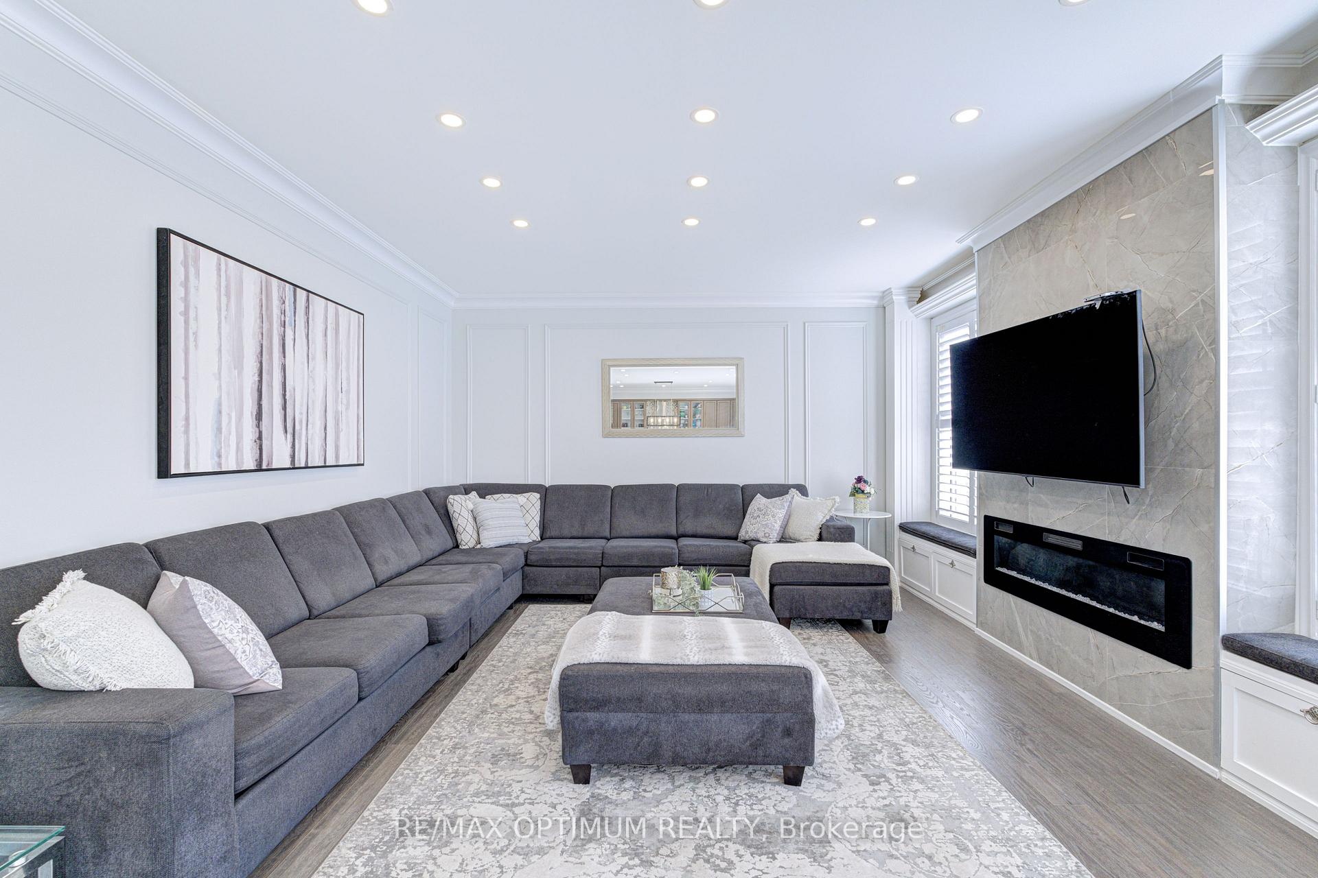 Photo 11 of 120 Canary Close, Brampton, Credit Valley — HOMEH