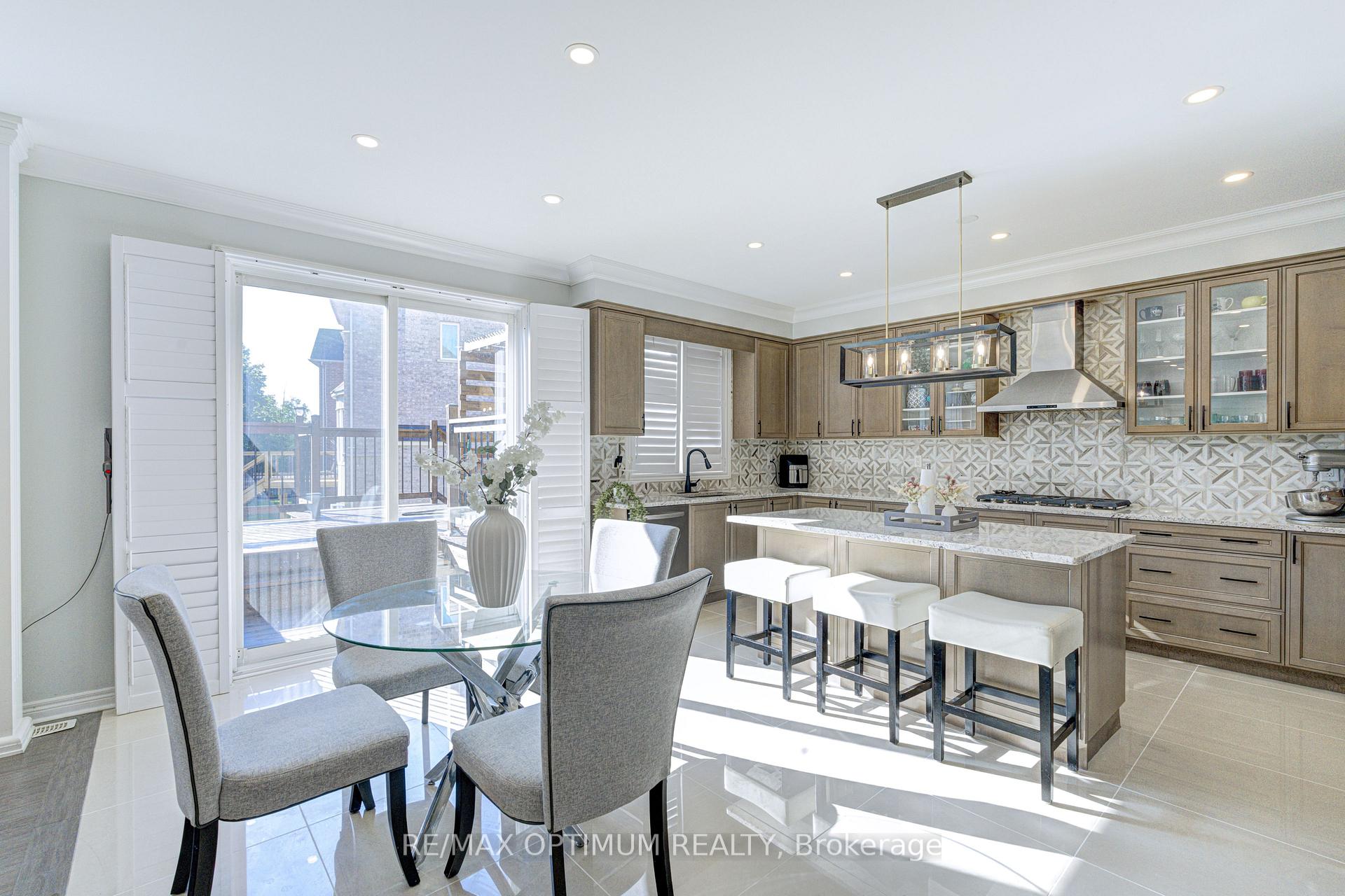 Photo 14 of 120 Canary Close, Brampton, Credit Valley — HOMEH