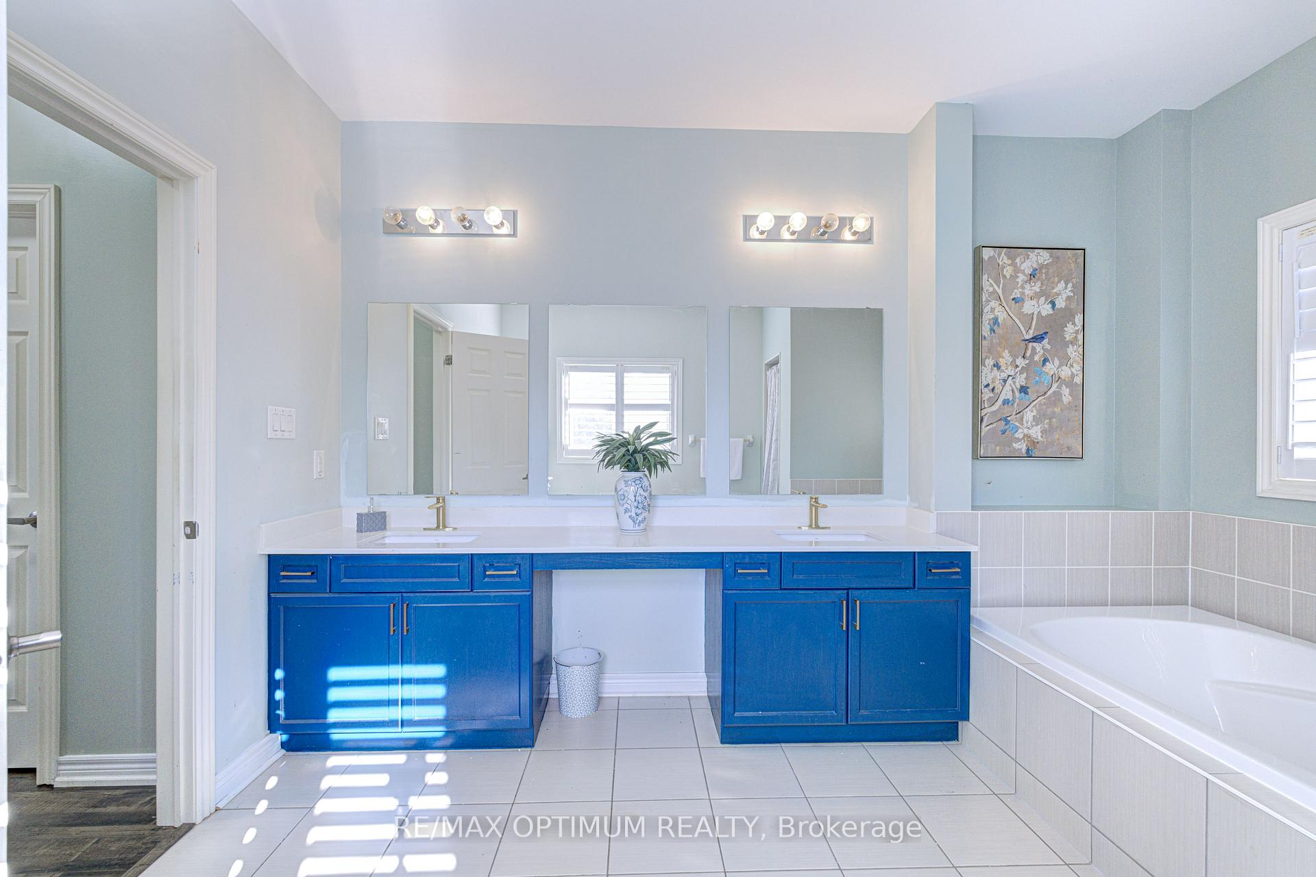 Photo 24 of 120 Canary Close, Brampton, Credit Valley — HOMEH