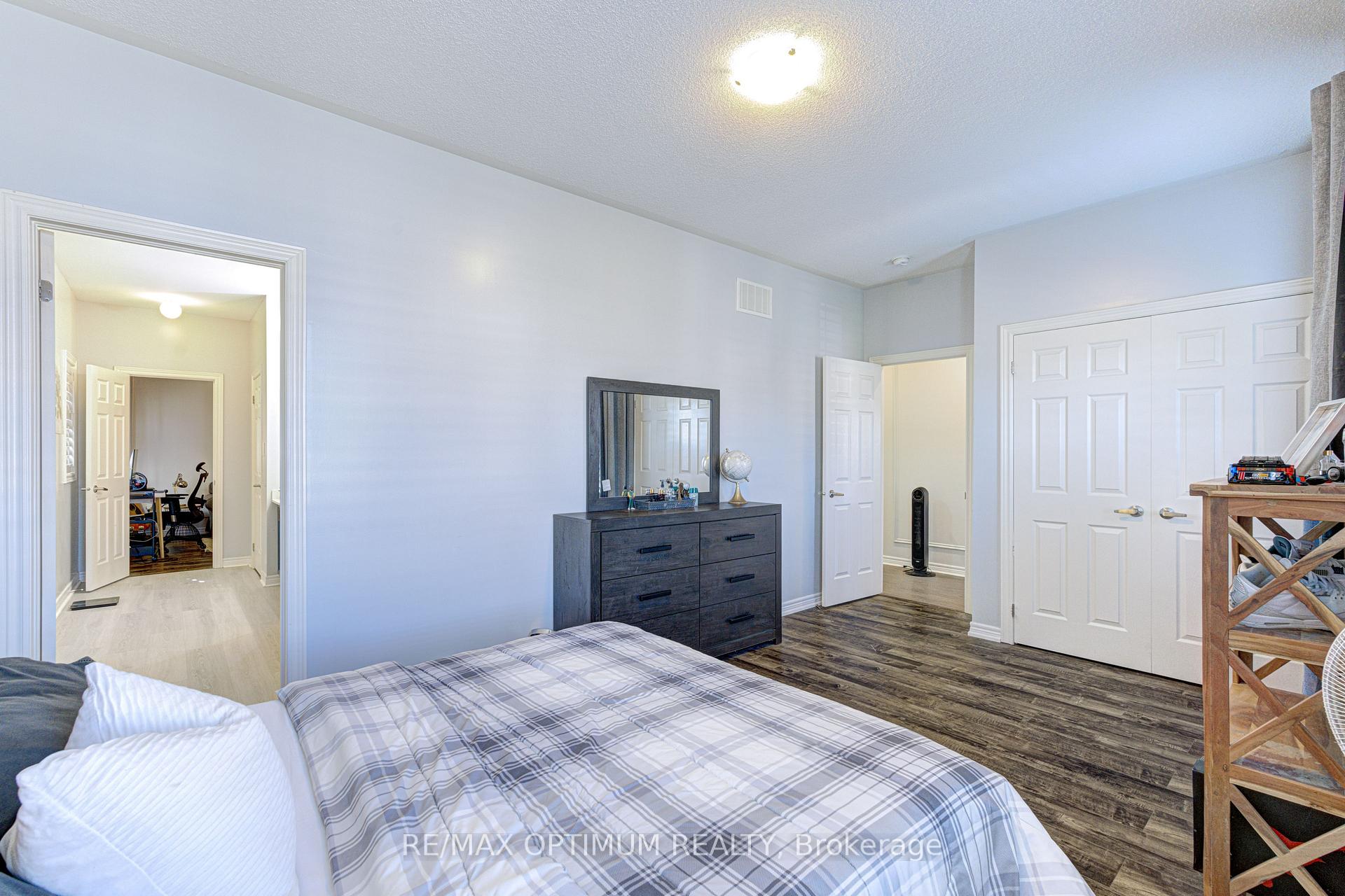 Photo 31 of 120 Canary Close, Brampton, Credit Valley — HOMEH