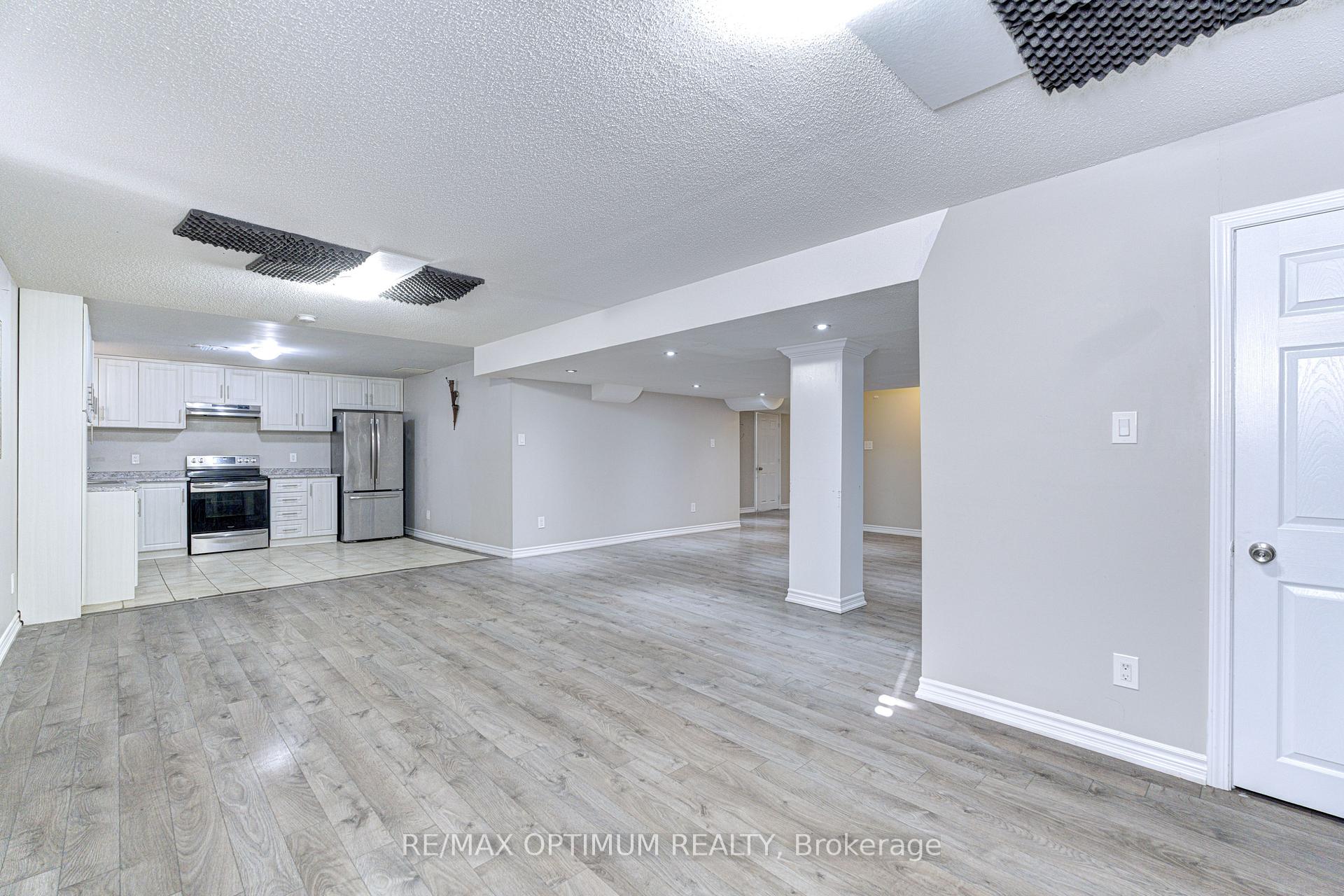 Photo 39 of 120 Canary Close, Brampton, Credit Valley — HOMEH