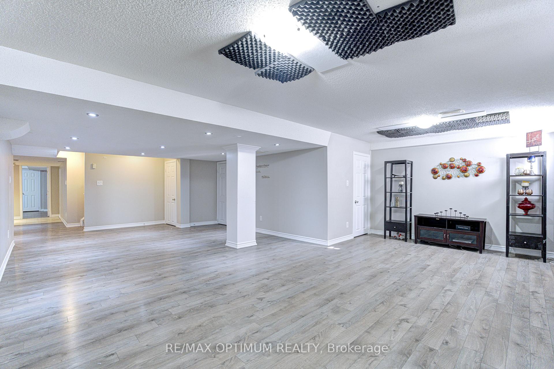 Photo 40 of 120 Canary Close, Brampton, Credit Valley — HOMEH