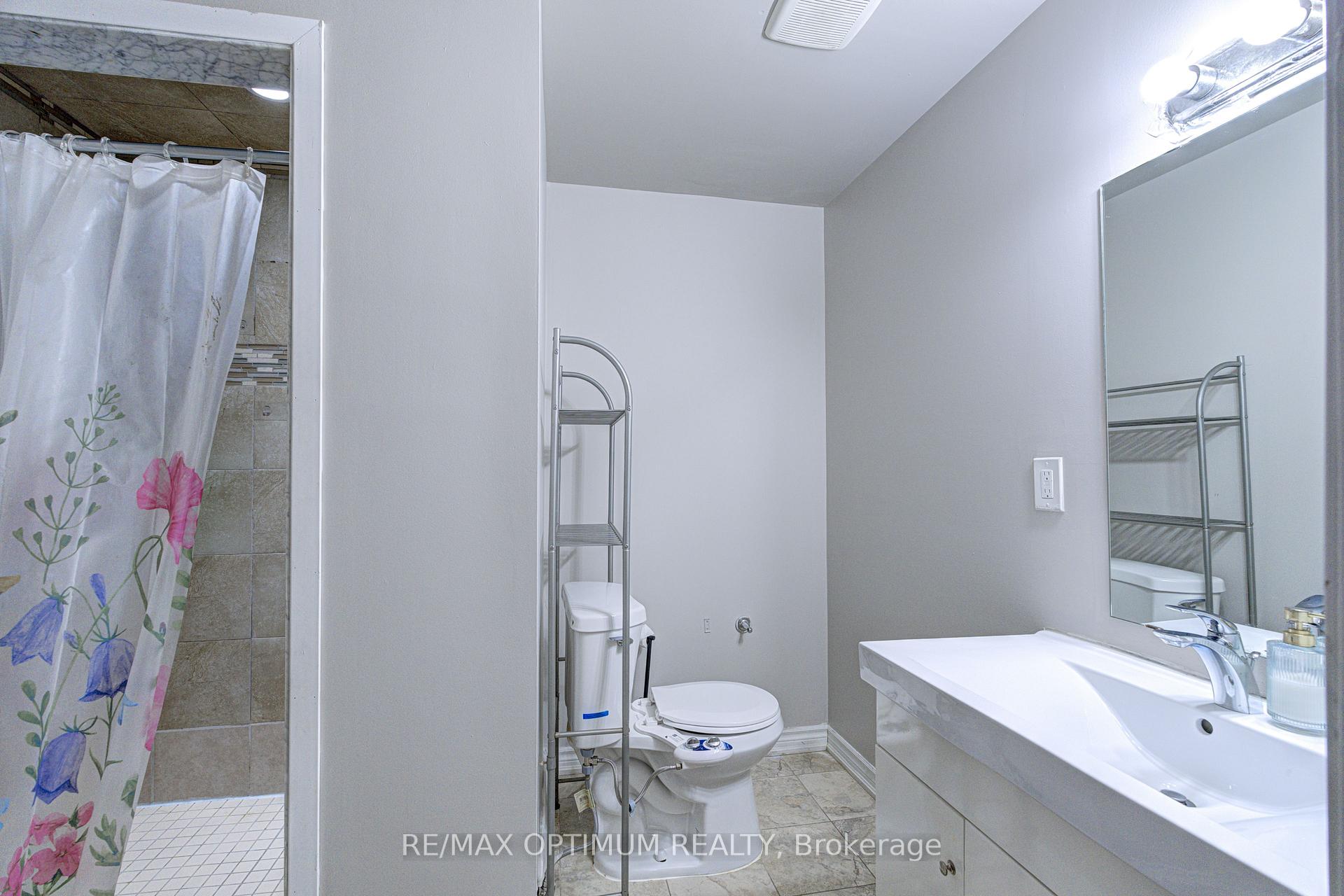 Photo 43 of 120 Canary Close, Brampton, Credit Valley — HOMEH