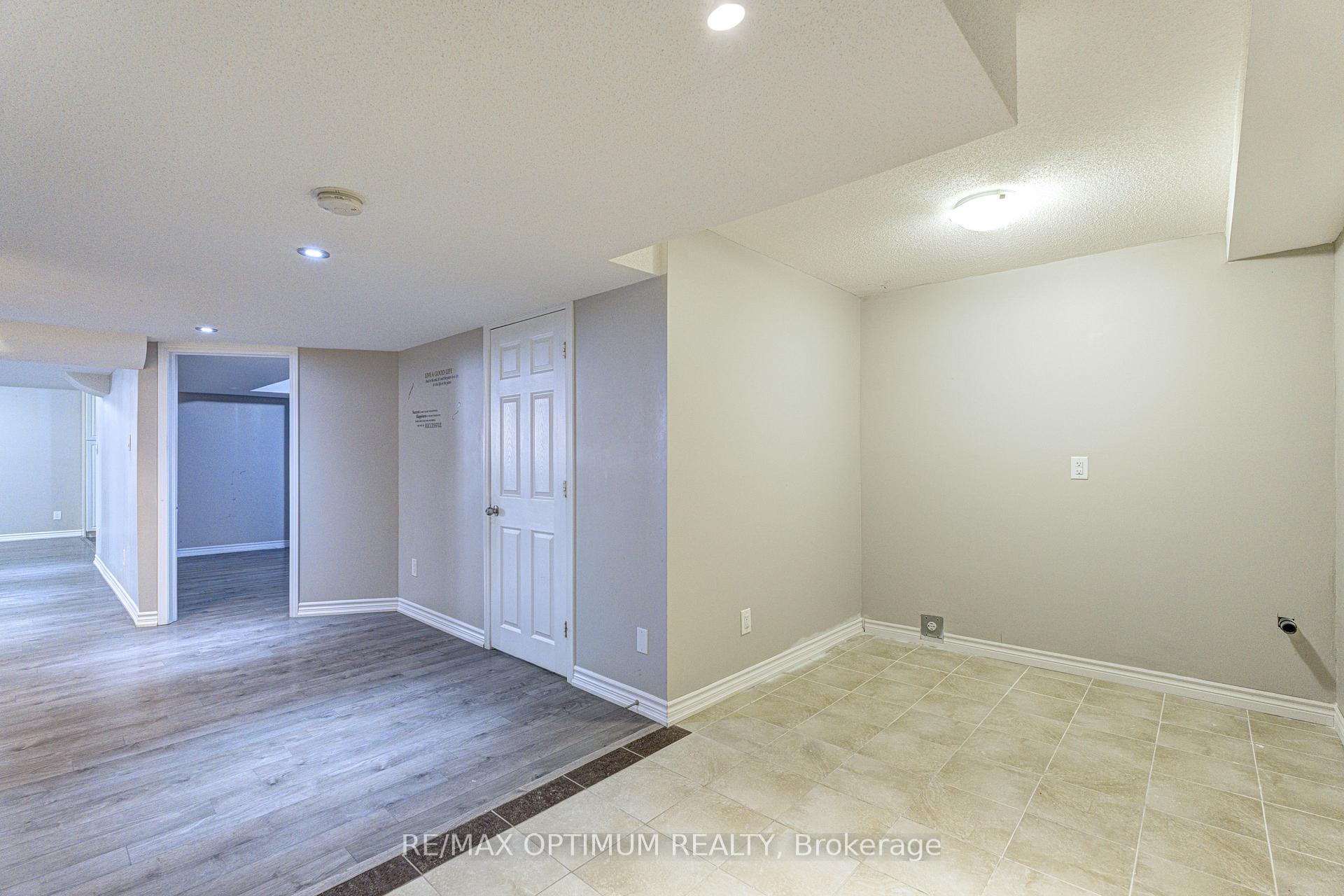 Photo 44 of 120 Canary Close, Brampton, Credit Valley — HOMEH