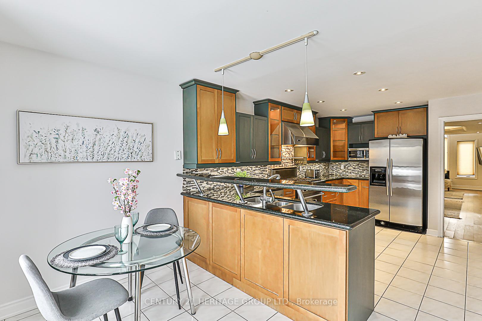 Photo 12 of 310 Chambers Crescent, Newmarket, Armitage — HOMEH