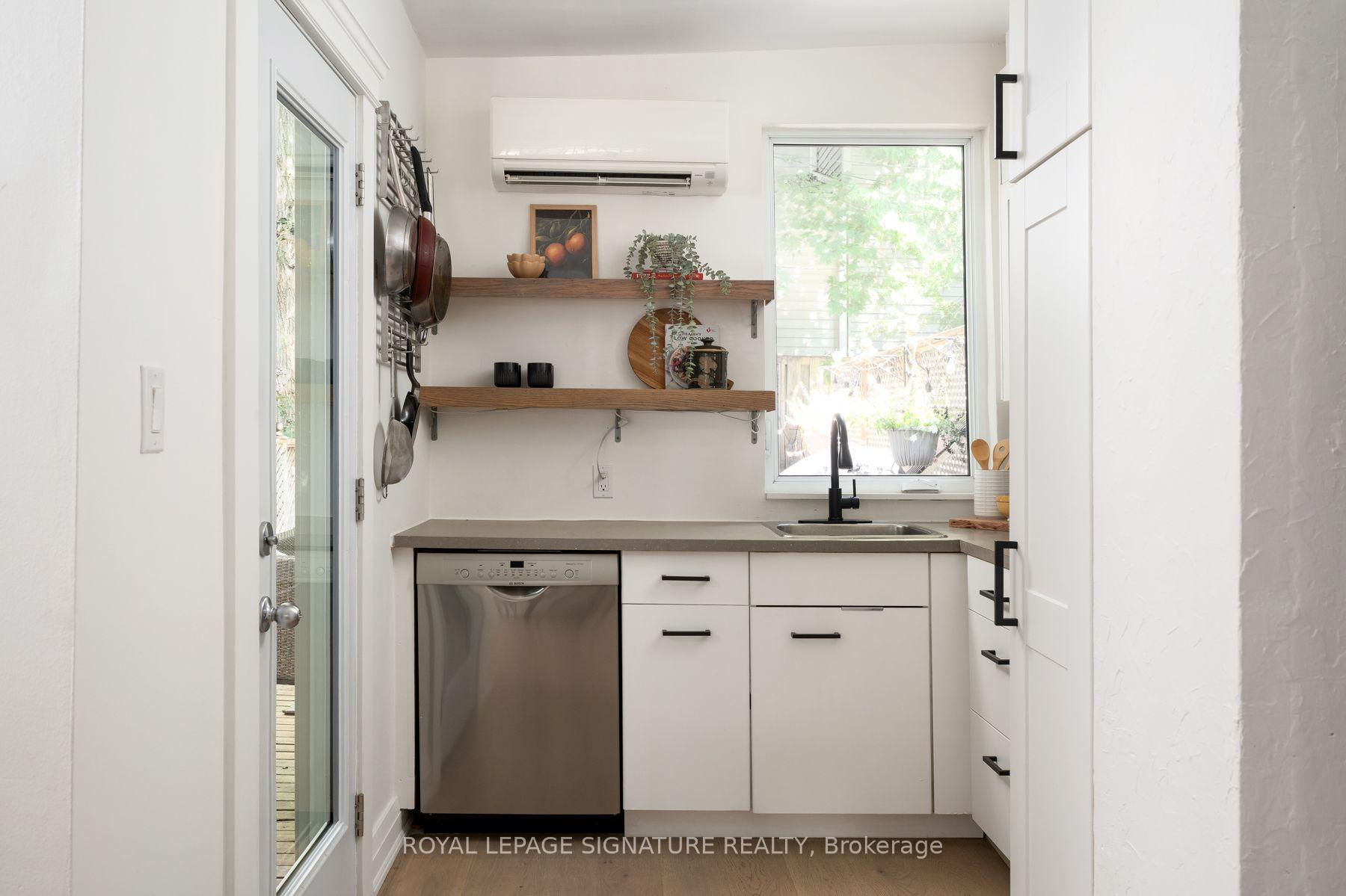 Photo 30 of 46 Corley Avenue, Toronto, East End-Danforth — HOMEH