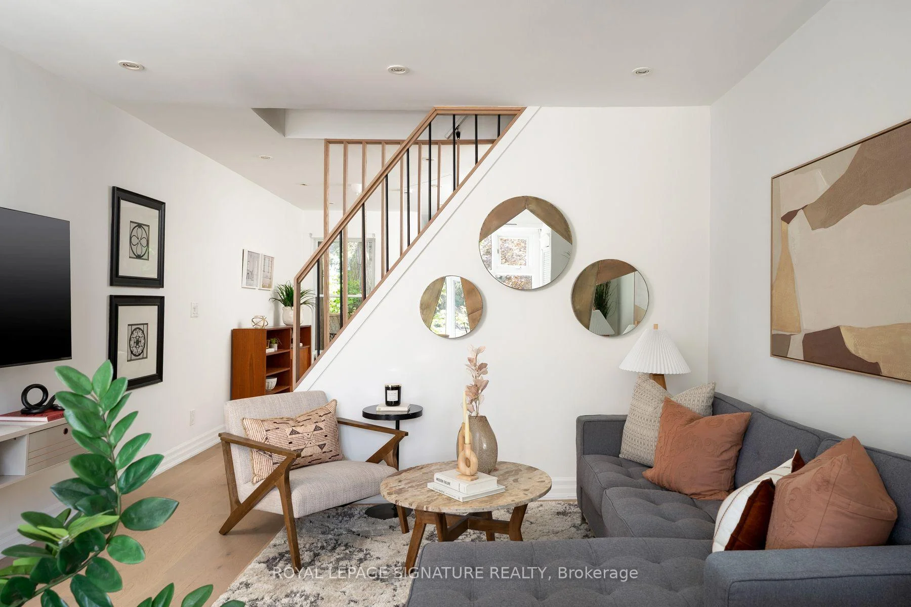 Photo 16 of 46 Corley Avenue, Toronto, East End-Danforth — HOMEH
