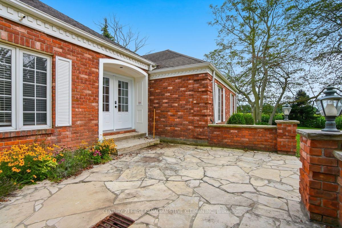 Photo 5 of 8330 Imperial Road, Malahide, Rural Malahide — HOMEH