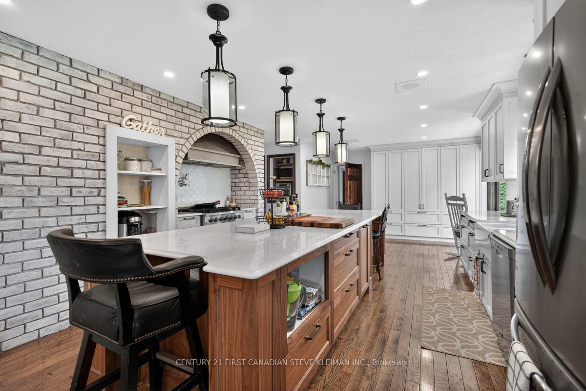 Photo 12 of 8330 Imperial Road, Malahide, Rural Malahide — HOMEH