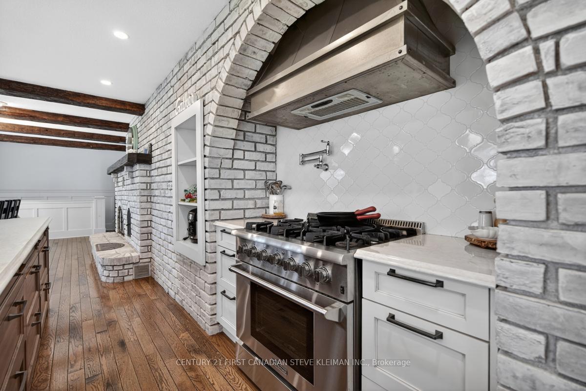 Photo 13 of 8330 Imperial Road, Malahide, Rural Malahide — HOMEH