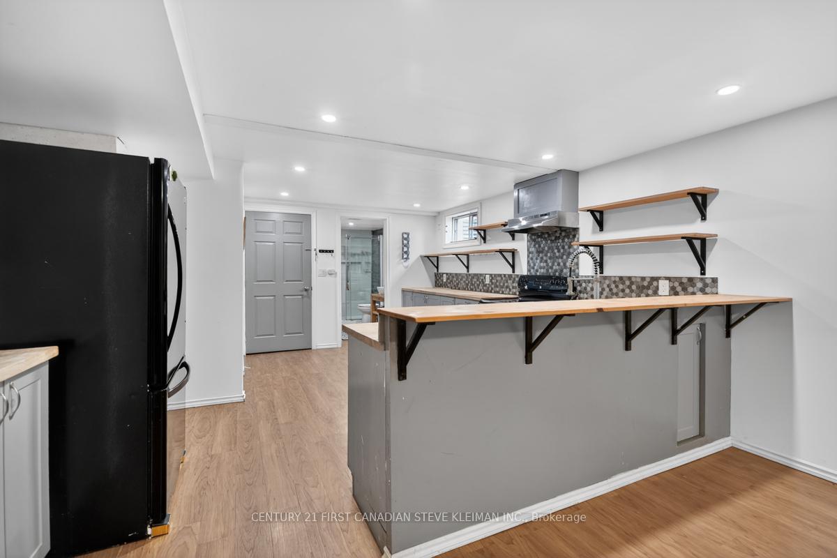 Photo 24 of 8330 Imperial Road, Malahide, Rural Malahide — HOMEH